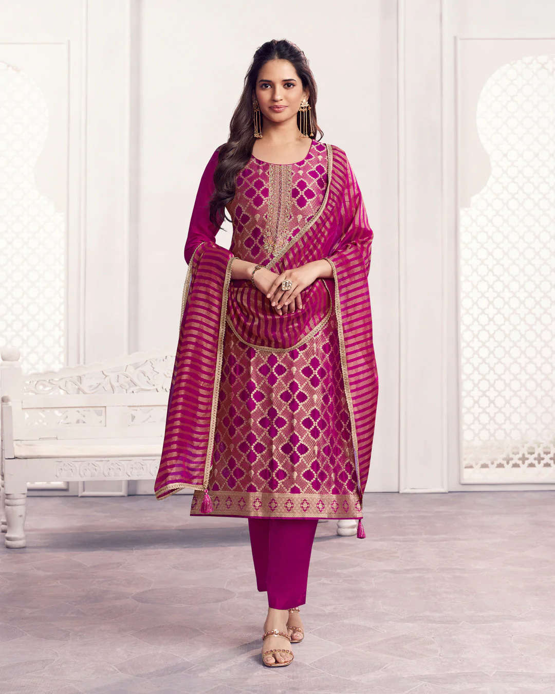 Rani Glow Embellished Chiniya Silk Pant Set - Image 4