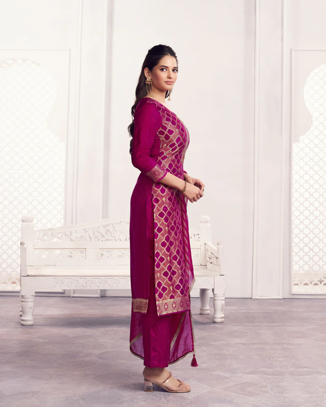 Rani Glow Embellished Chiniya Silk Pant Set - Image 5