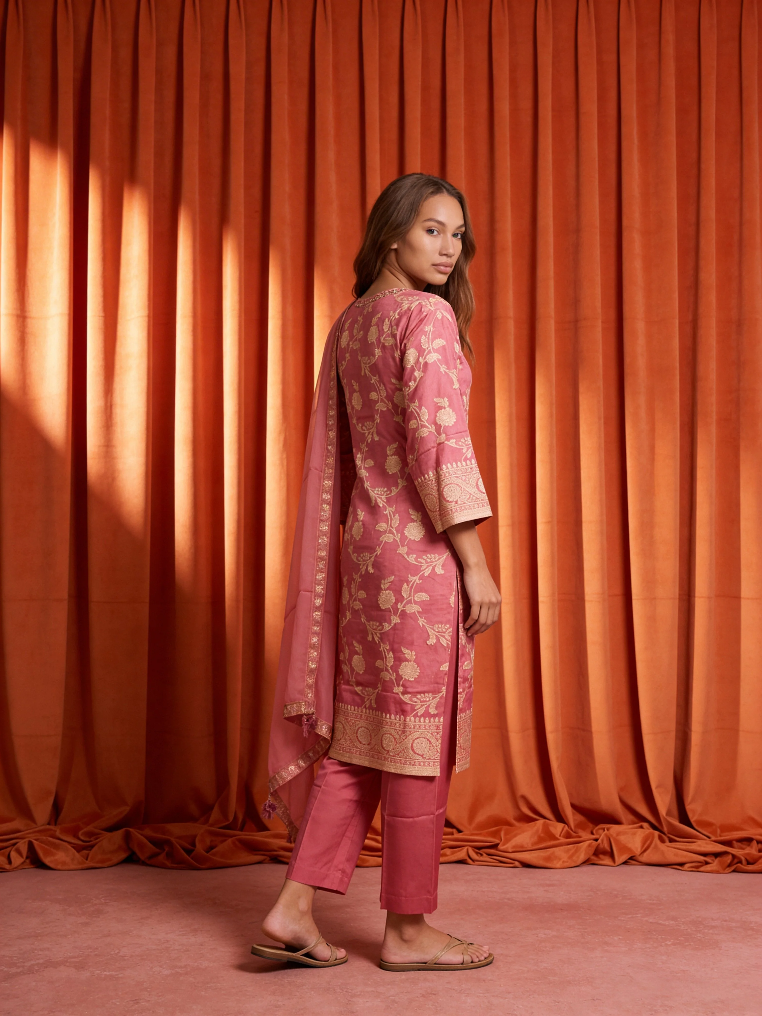 Pink Embellished Brocade Silk Kurta Set - Image 2