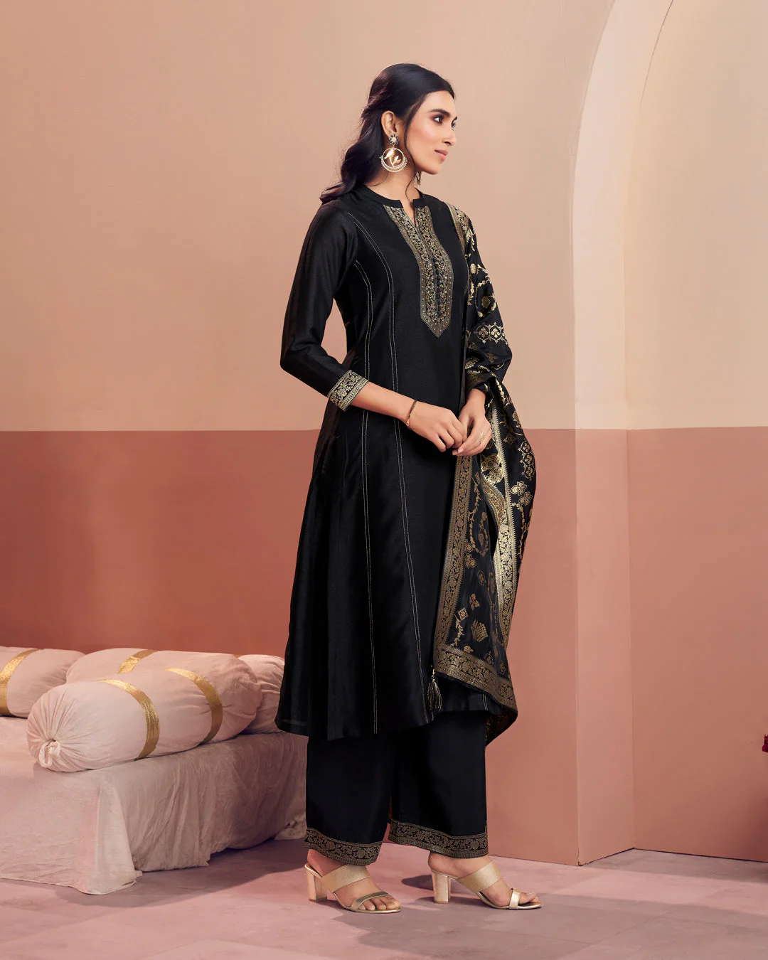 Noir Royale Embellished Vichitra Silk Pant Set - Image 5
