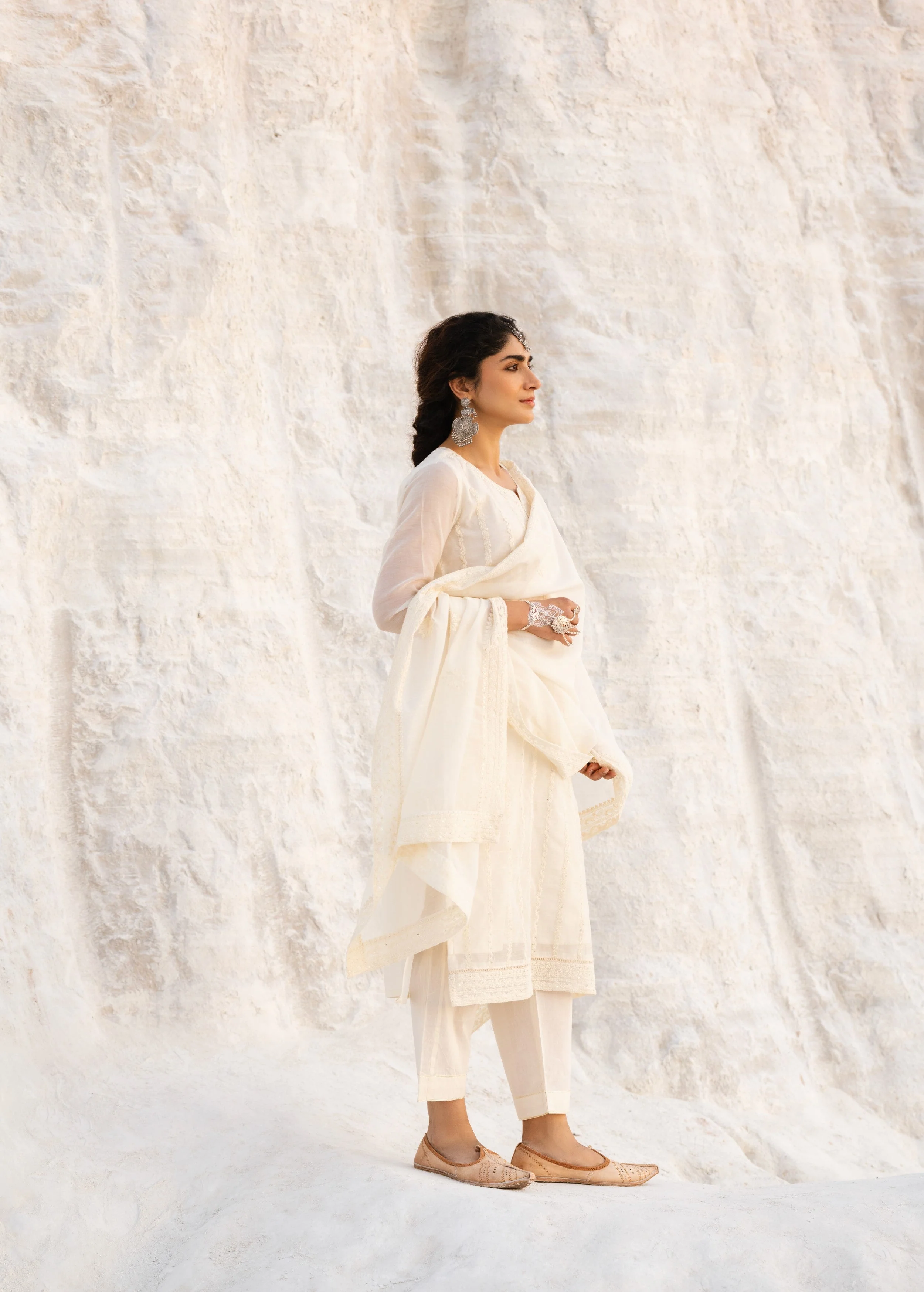 Off-White Embroidered Mul-Chanderi Silk Pant Set - Image 4