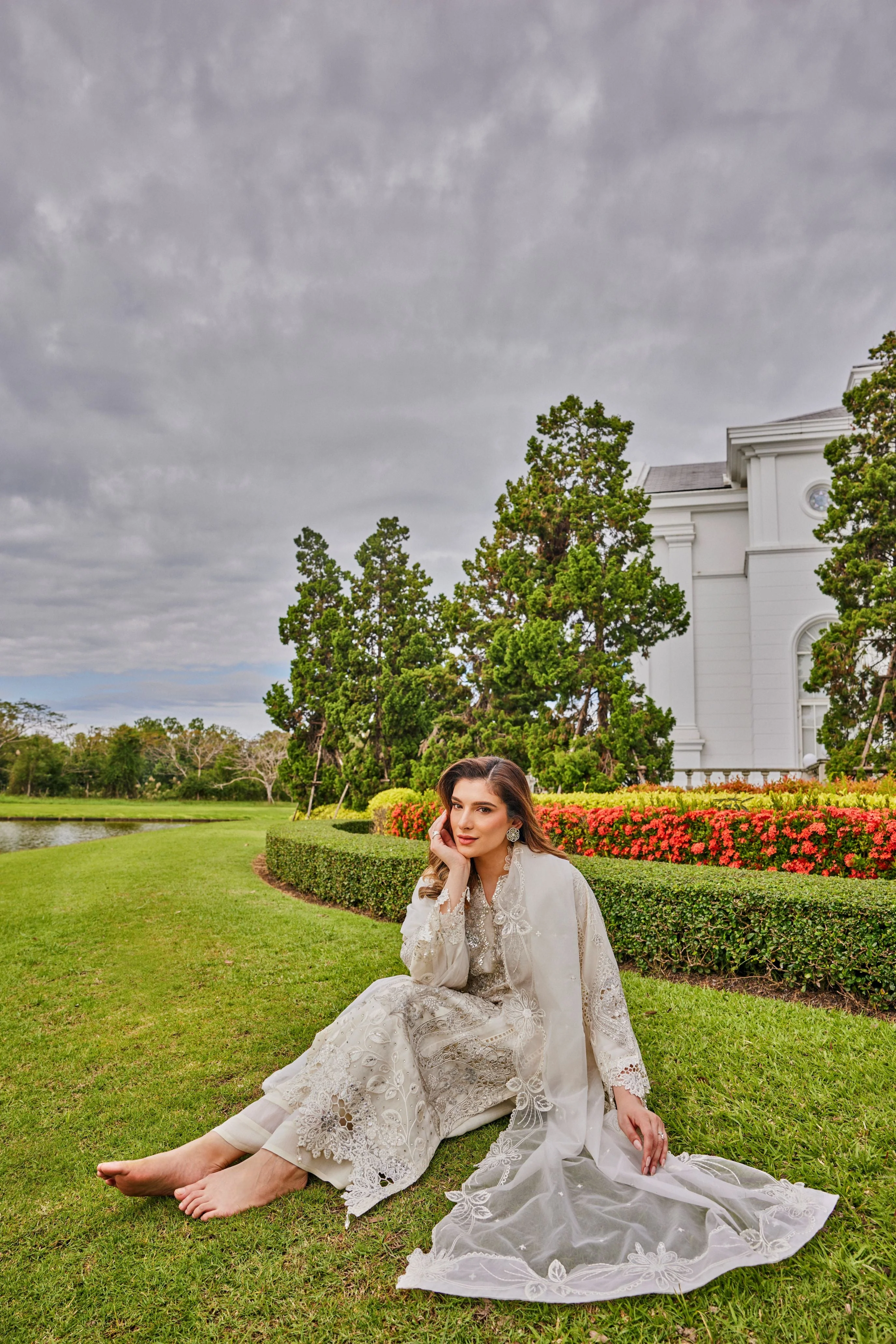Safed Noor Embellished Organza Silk Pant Set - Image 2