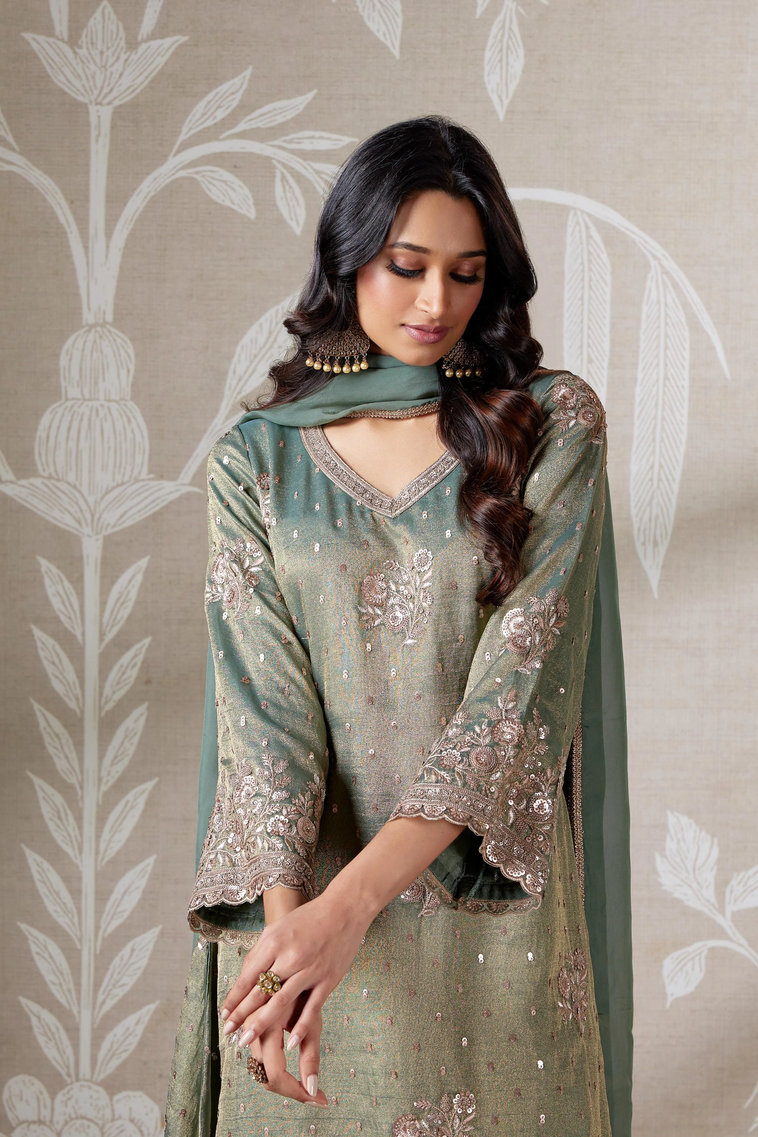 Emerald Floral Embroidered Kurta Palazzo Set - Image 2