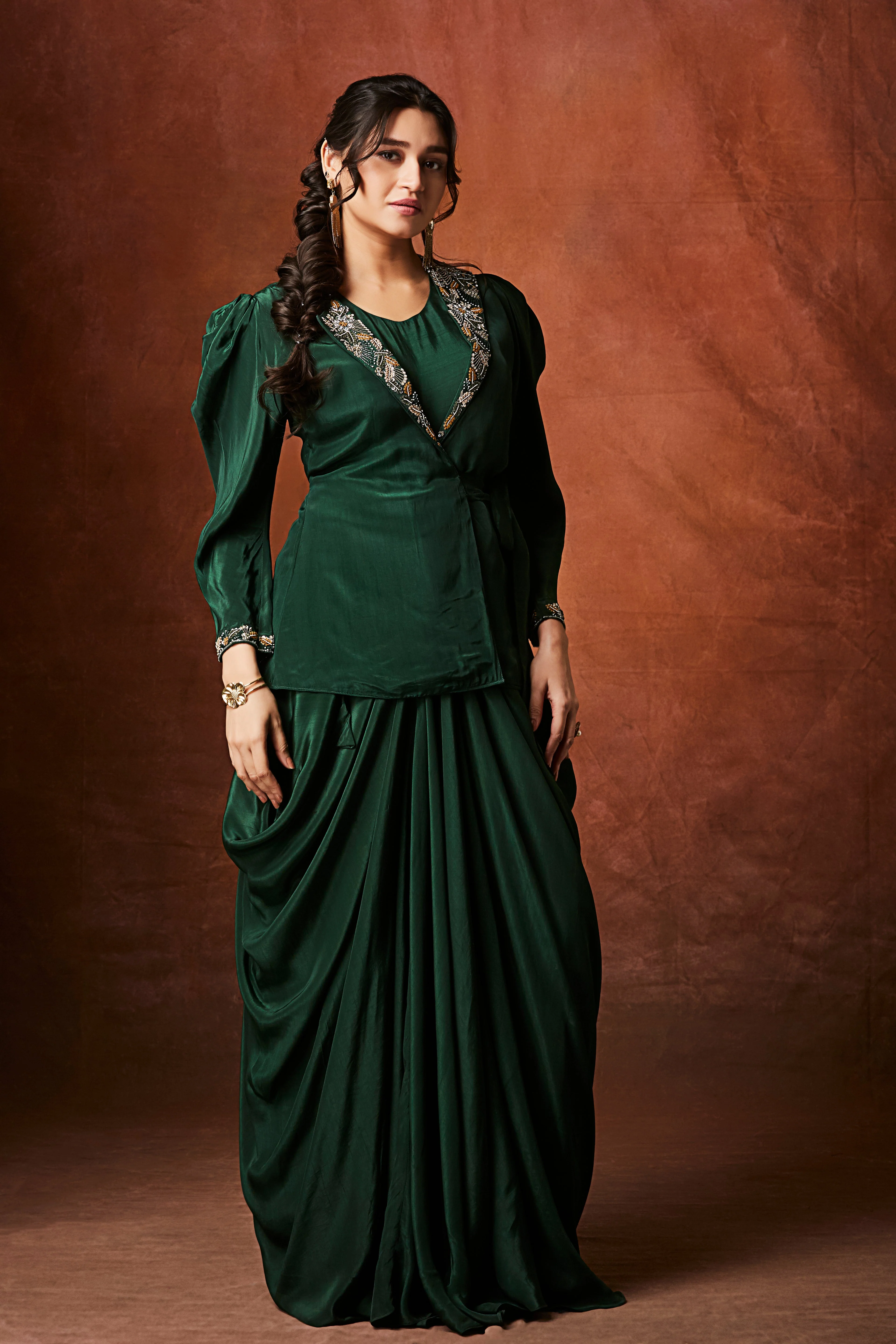 Emerald Green Embellished Crepe Silk Skirt Set - Image 5