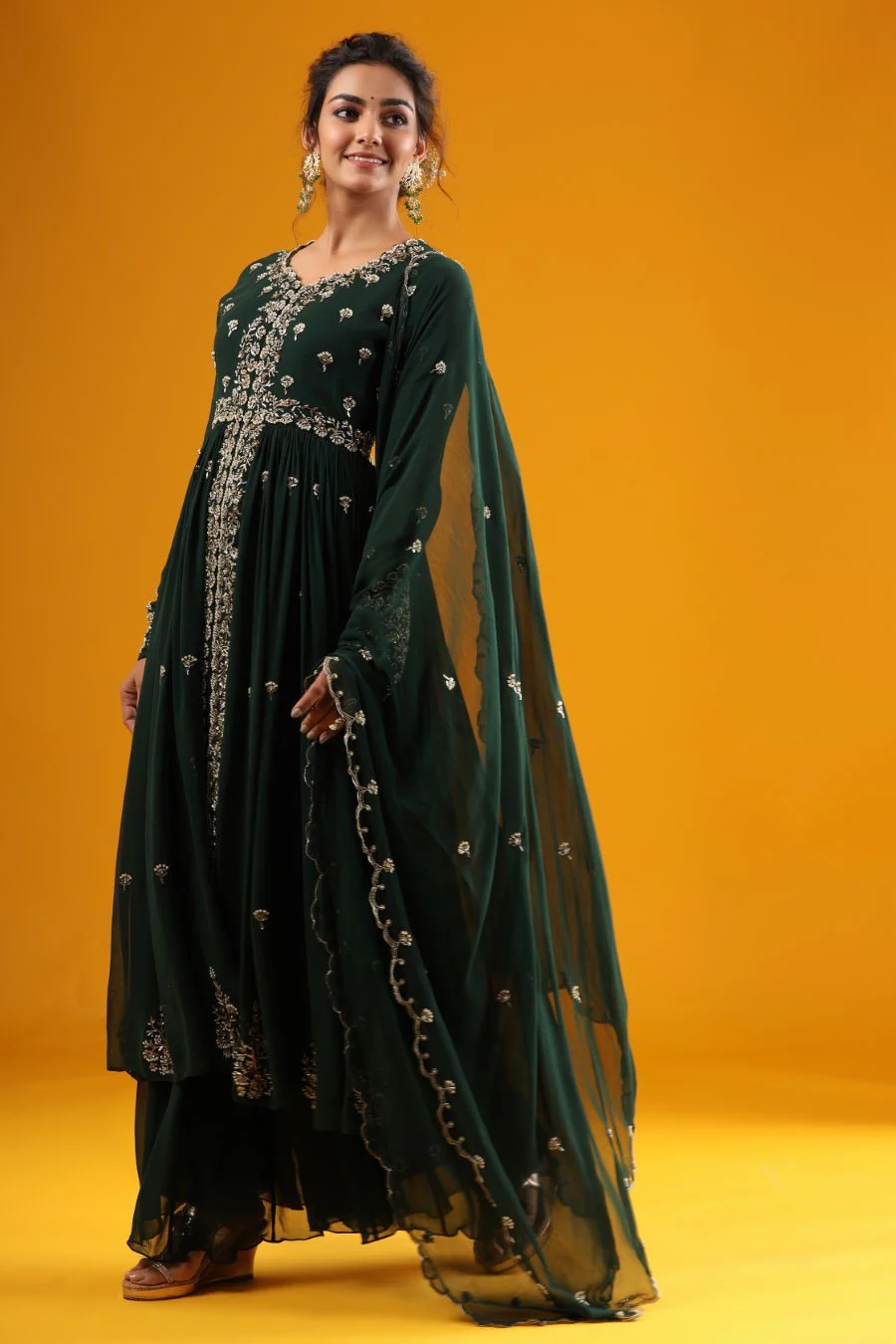 Emerald Green Hand Embroidered Kurta & Palazzo With Dupatta - Image 4
