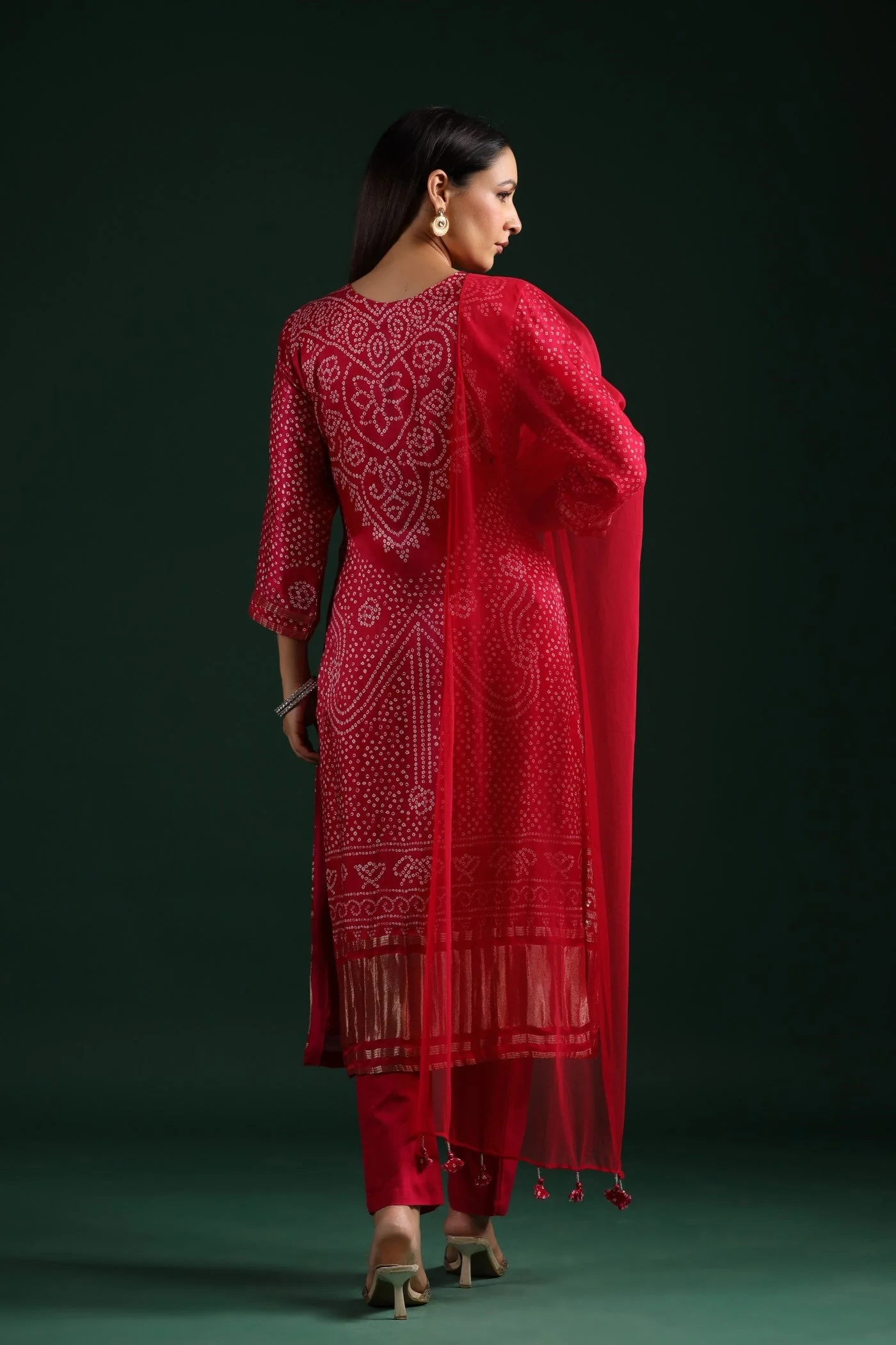 Festive Pink Bandhani Embroidered Kurta Set - Image 4