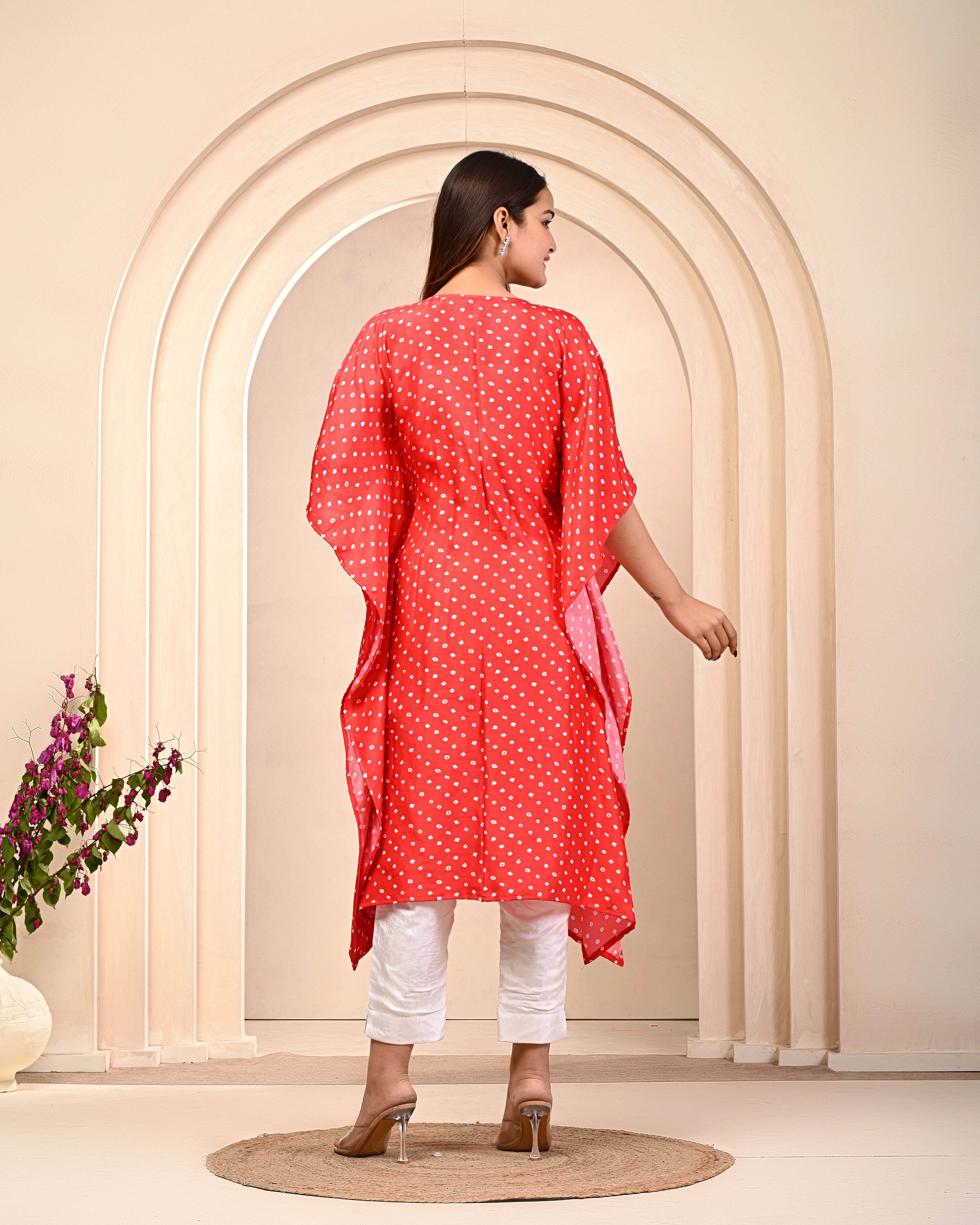 Red Bandhani Dola Silk Cape Set - Image 4