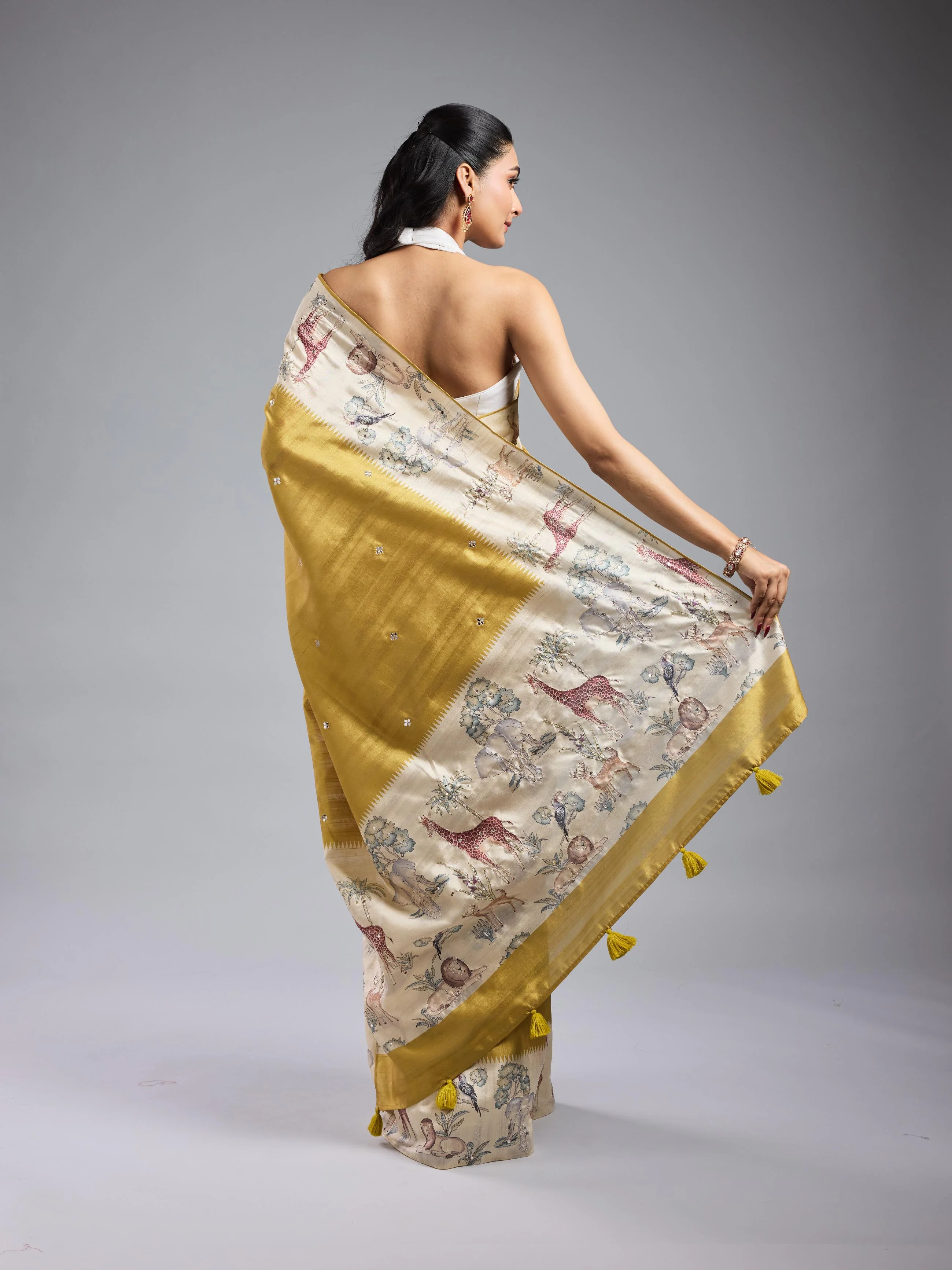 Golden Yellow Bhagalpuri Tussar Silk Saree - Image 4