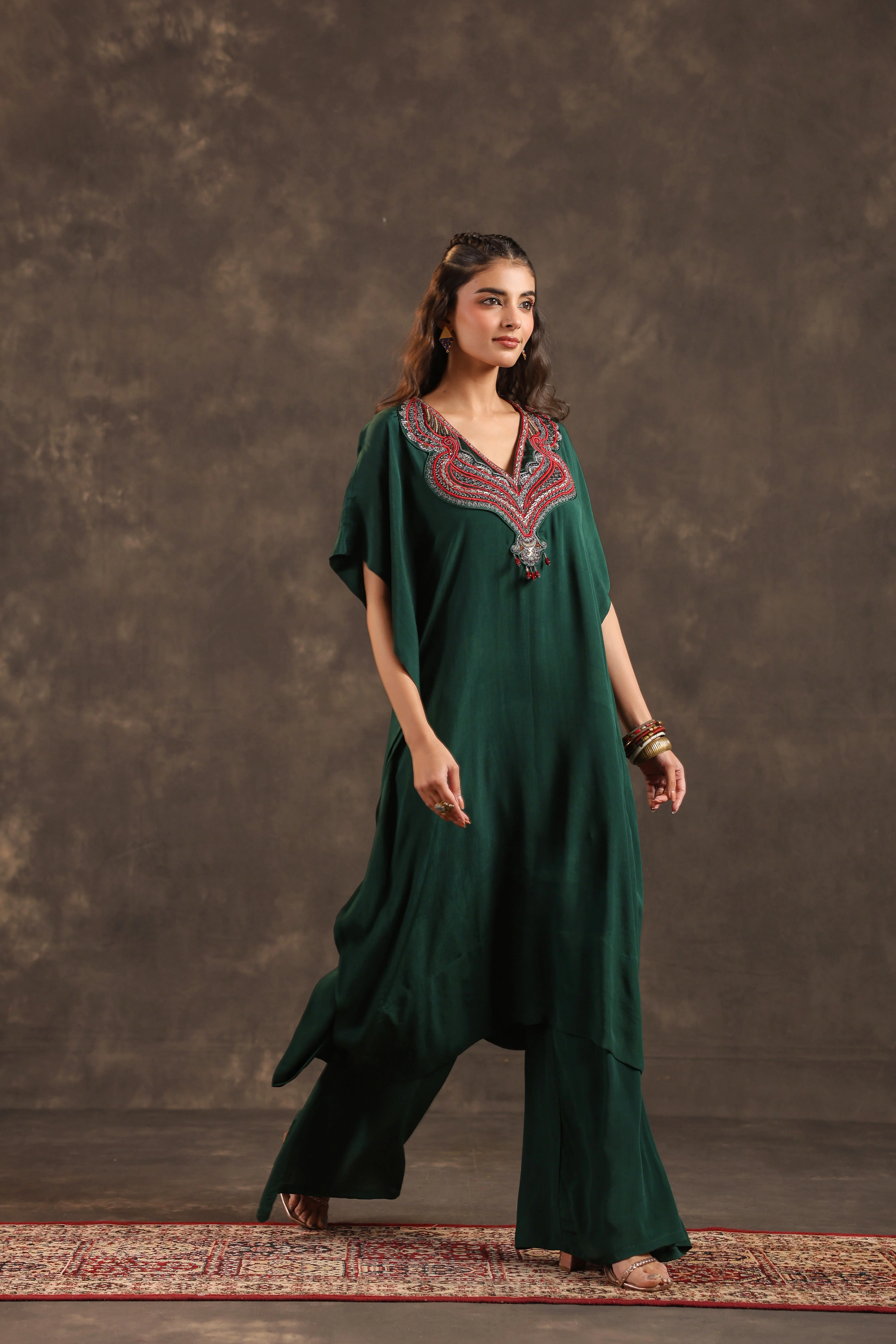 Emerald Grace Embellished Crepe Silk Kurta Set - Image 3