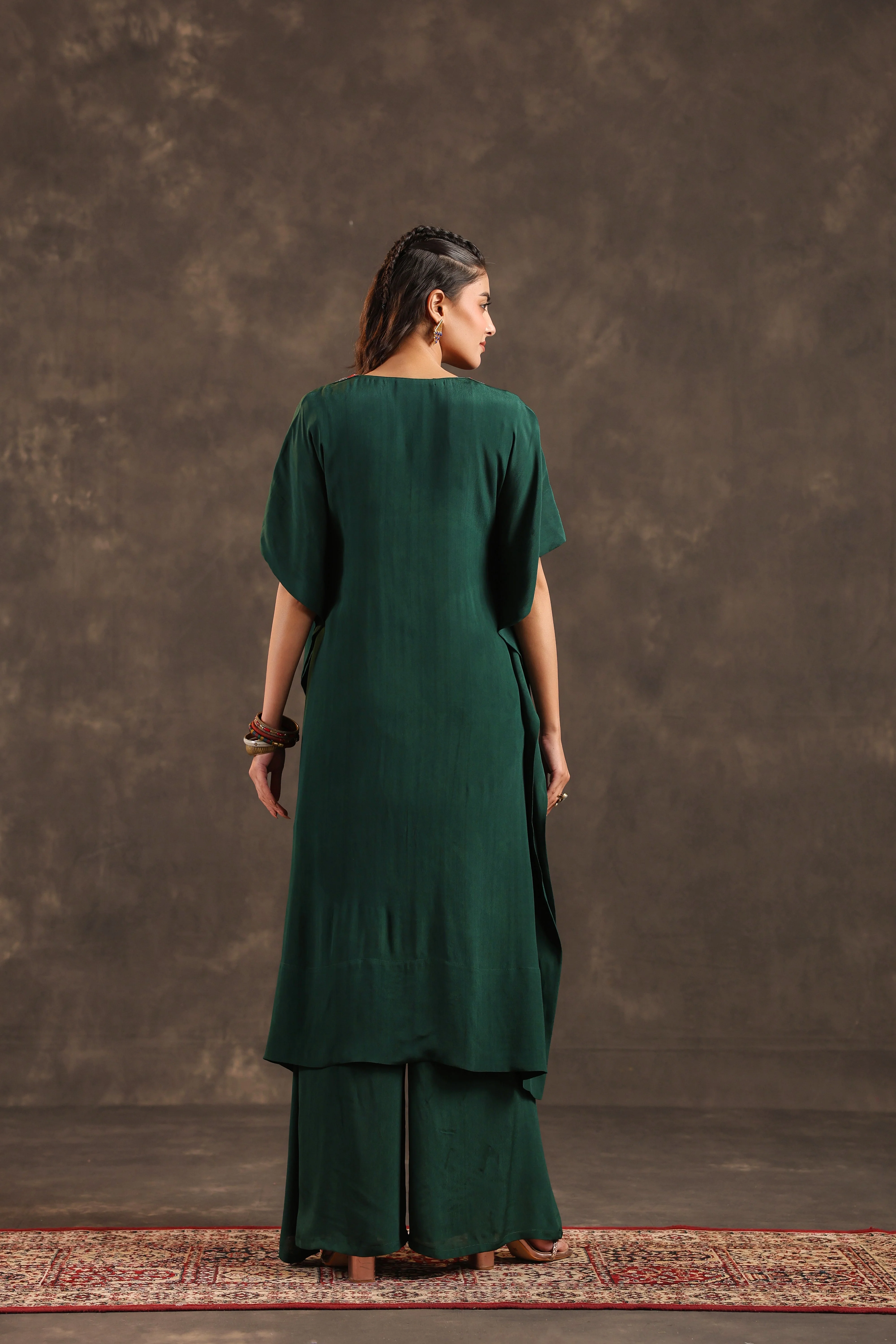 Emerald Grace Embellished Crepe Silk Kurta Set - Image 5