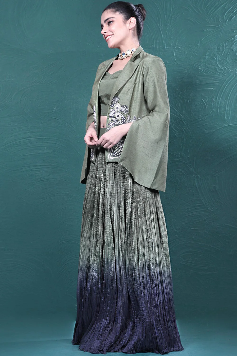 Green Embroidered Jacket Skirt Set - Image 4