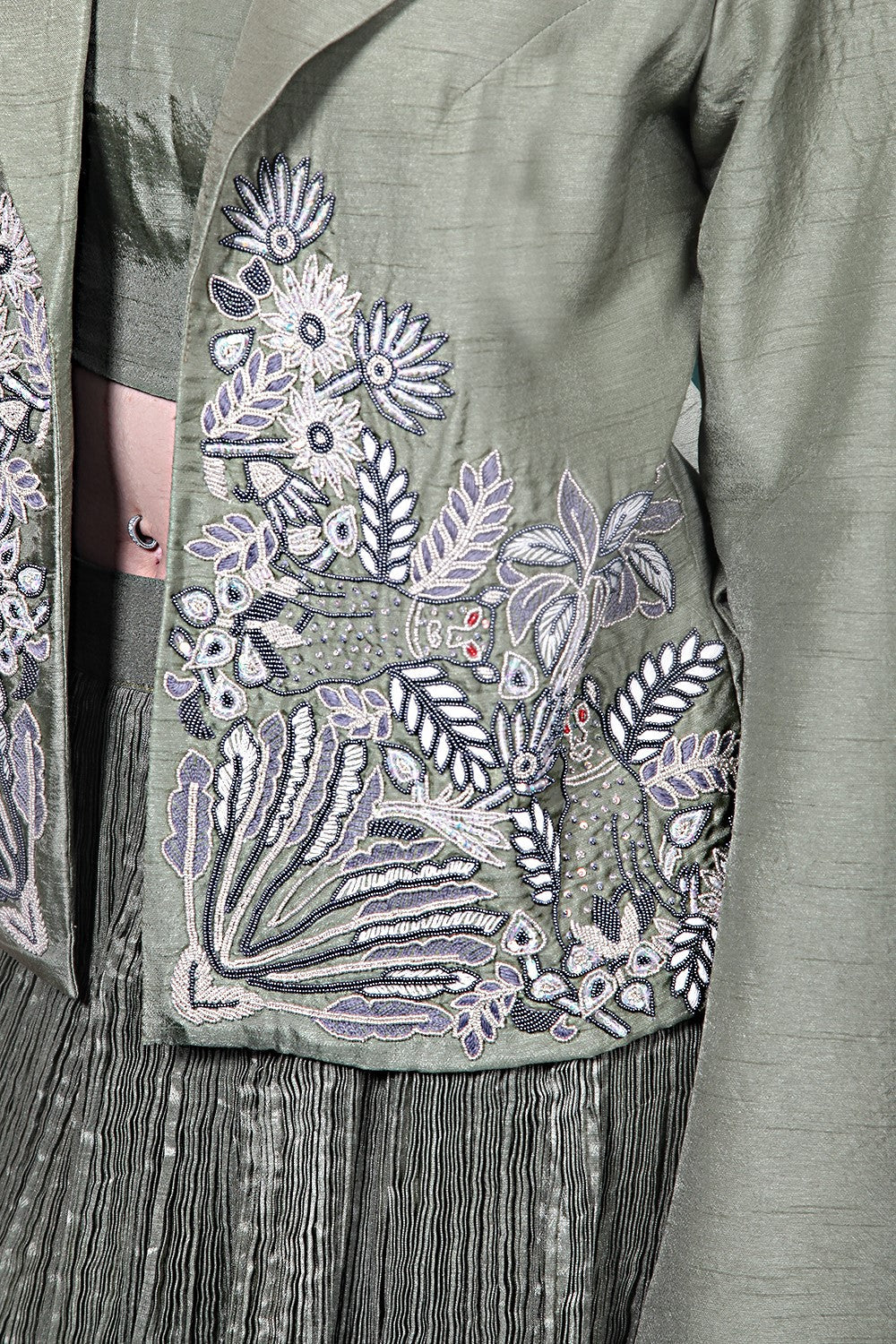 Green Embroidered Jacket Skirt Set - Image 9