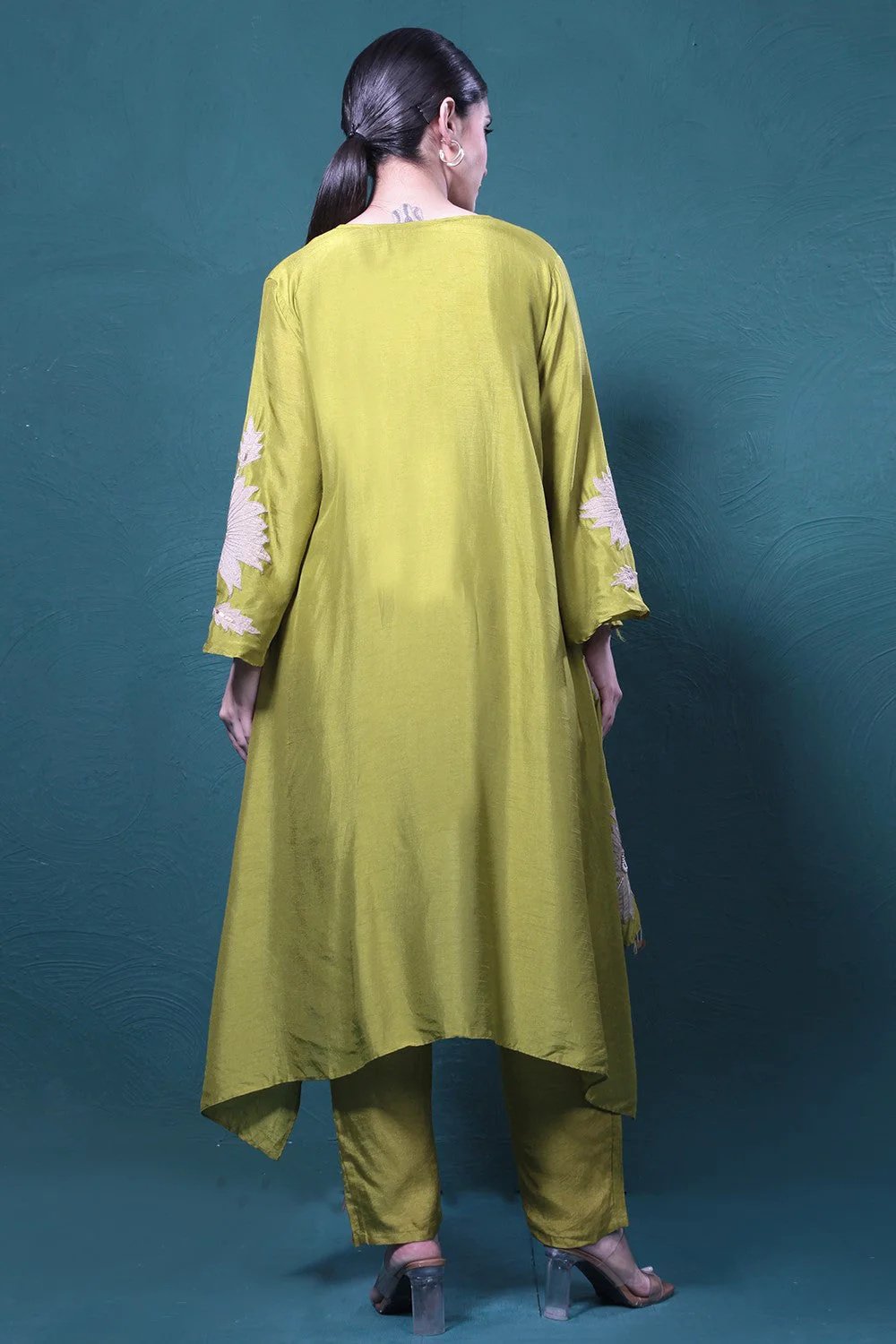 Green Embroidered Kurta Set - Image 3