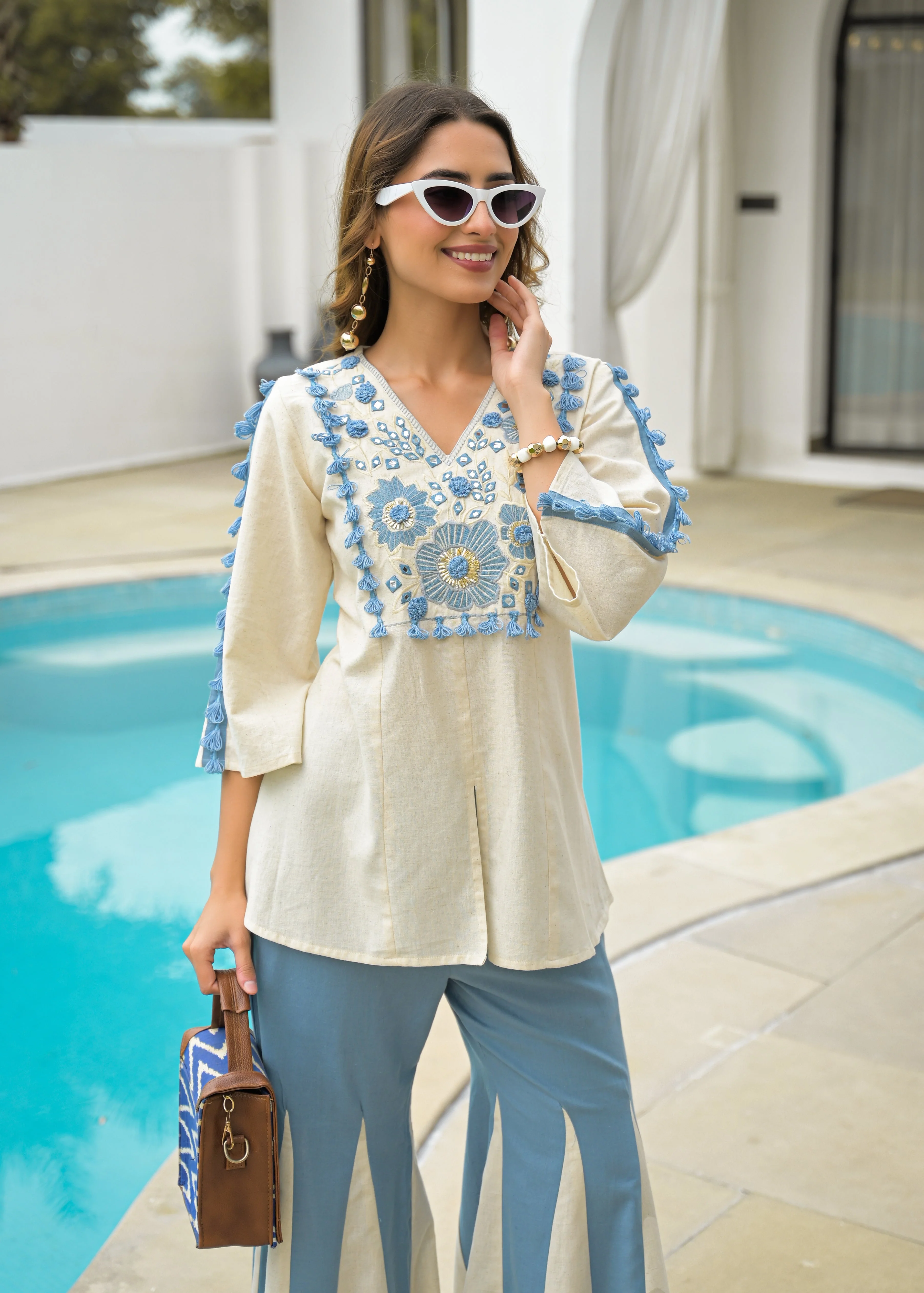 Cream & Blue Cotton Katha Handwork Co-Ord Set - Image 2