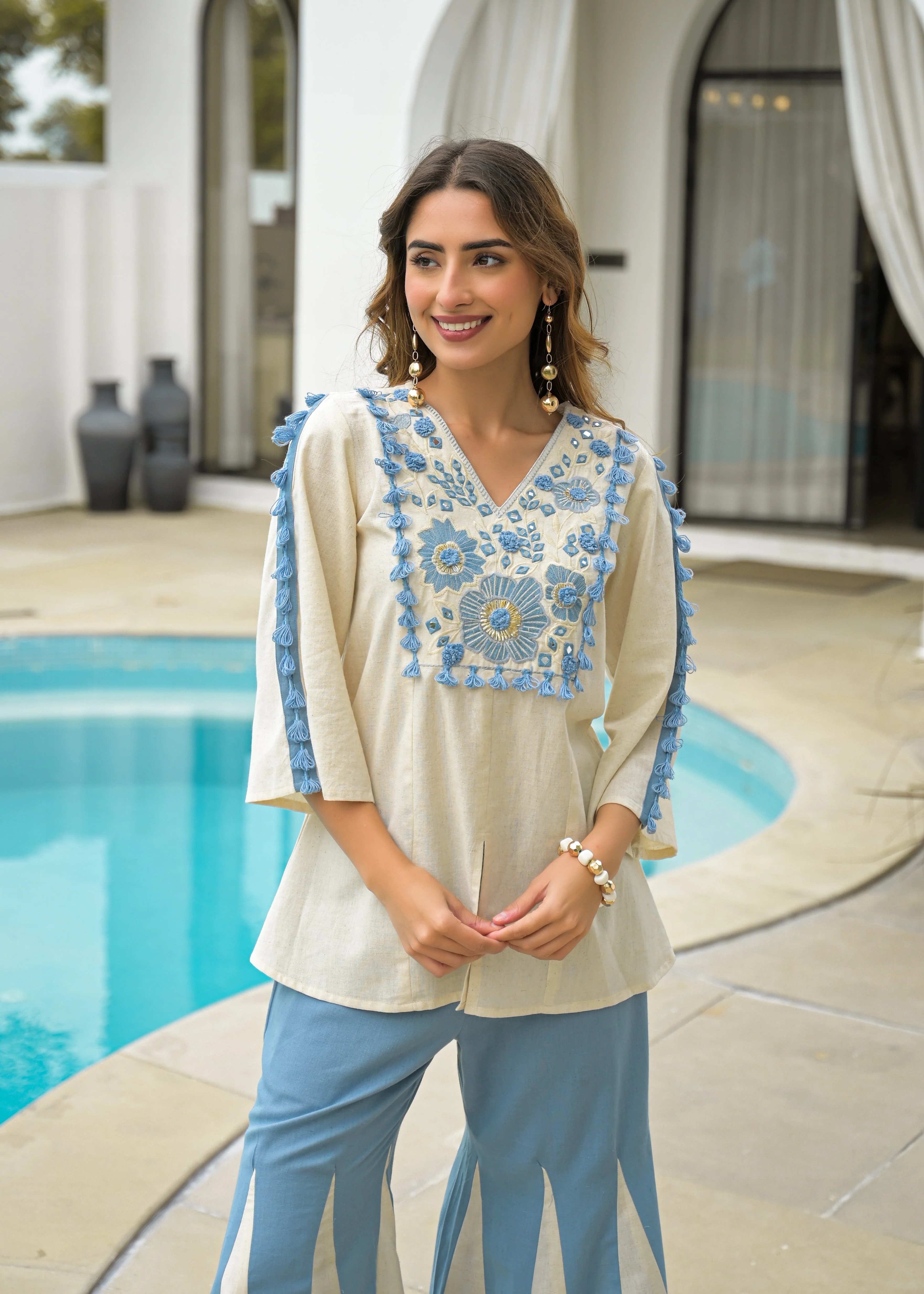Cream & Blue Cotton Katha Handwork Co-Ord Set - Image 3
