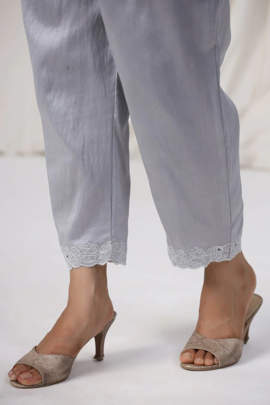 Grey Floral Chanderi Silk Co-ord Set - Image 7