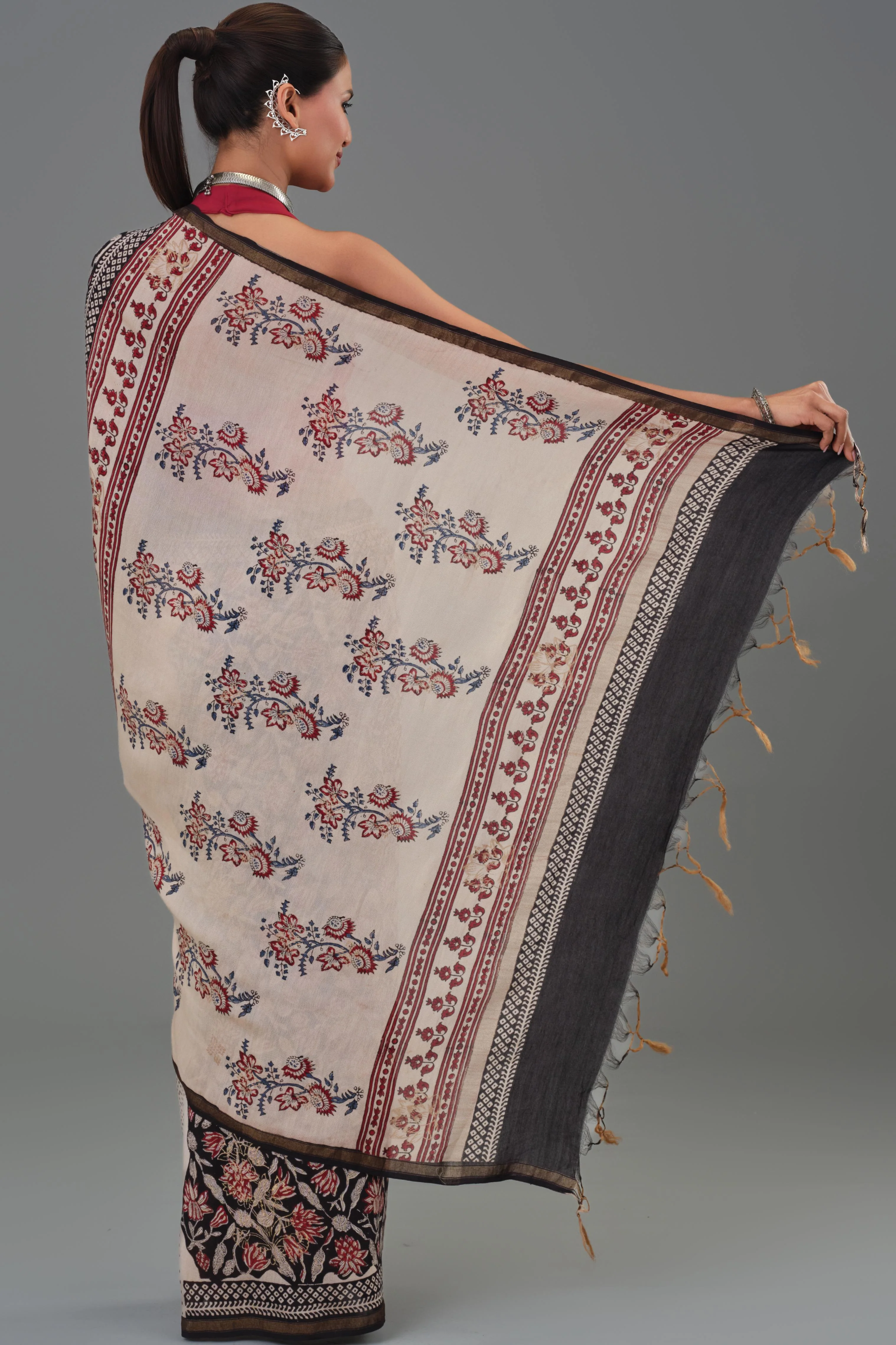 Black Gold Block Printed Pure Chanderi Silk Saree - Image 3