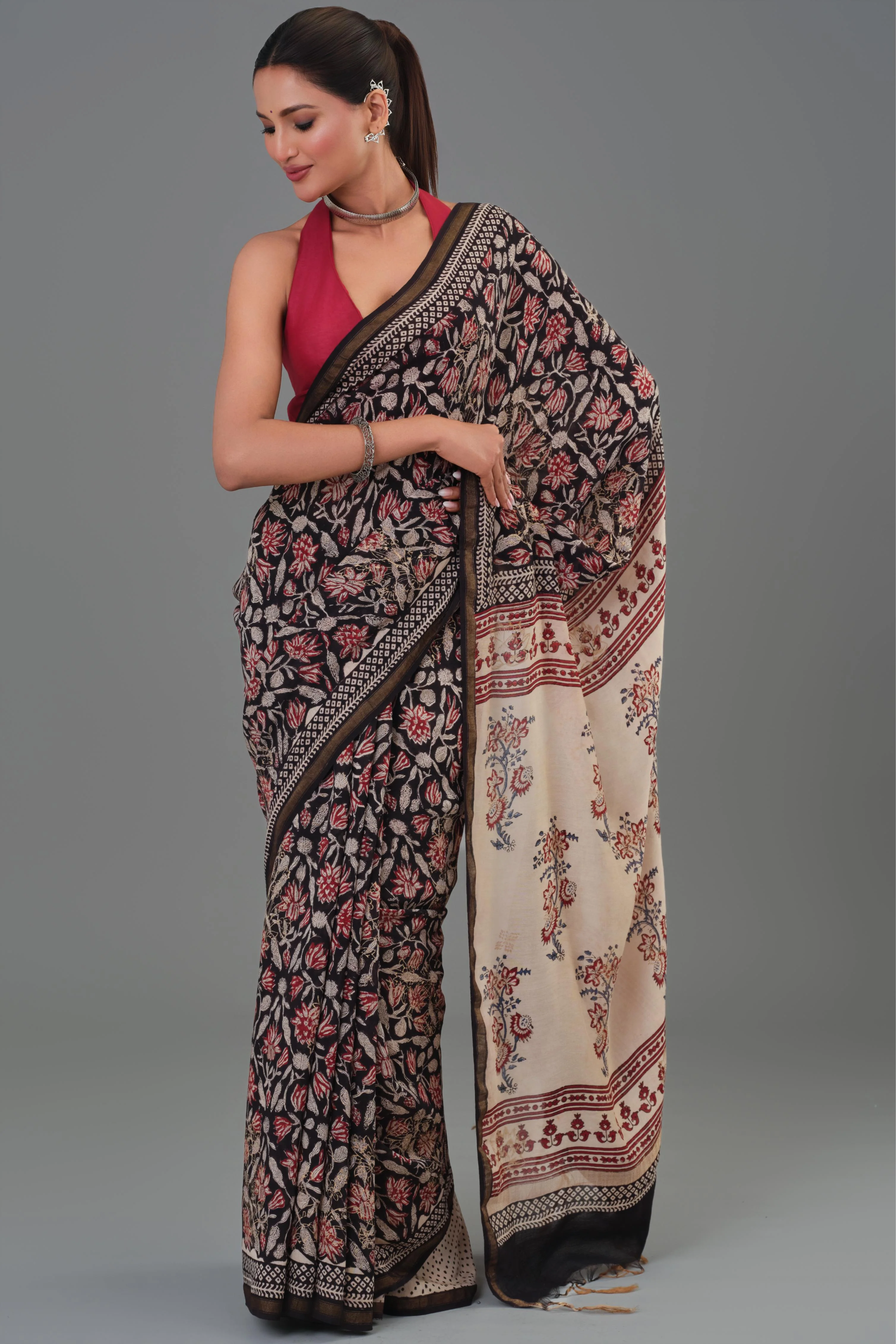 Black Gold Block Printed Pure Chanderi Silk Saree - Image 6