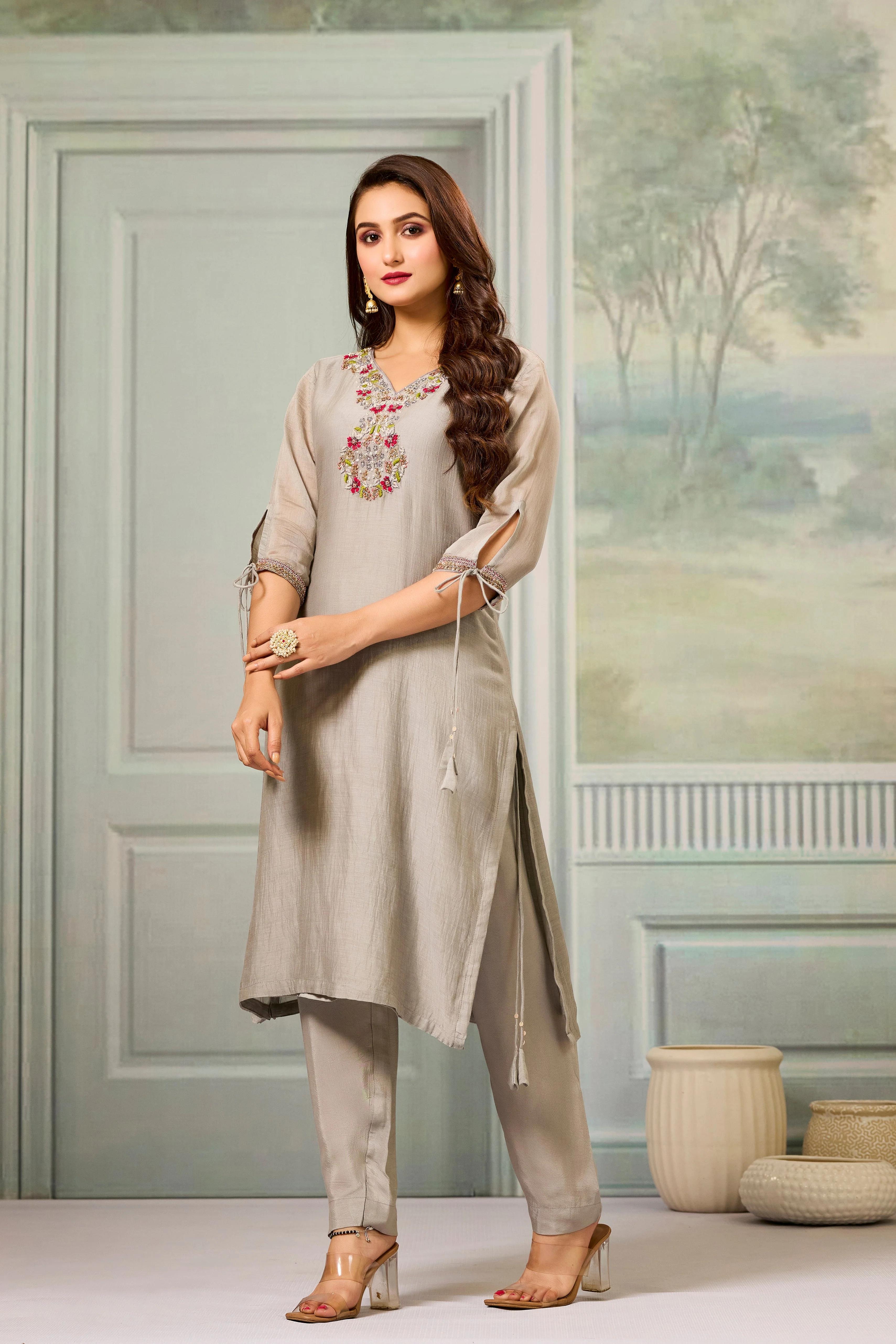 Grey Handwork Mul-Chanderi Silk Kurta Pants Set - Image 4
