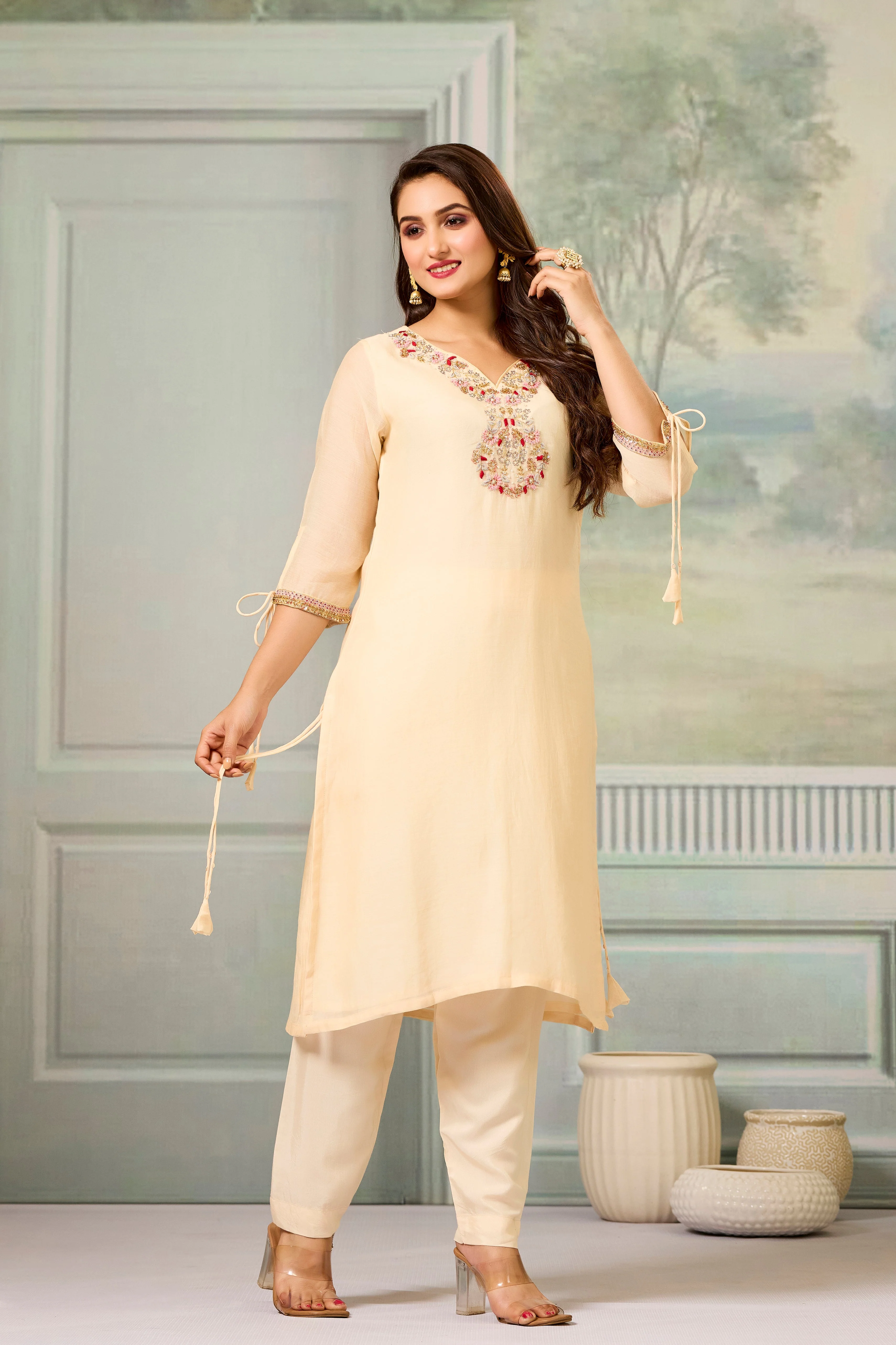 Cream Handwork Mul-Chanderi Silk Kurta Pants Set - Image 3