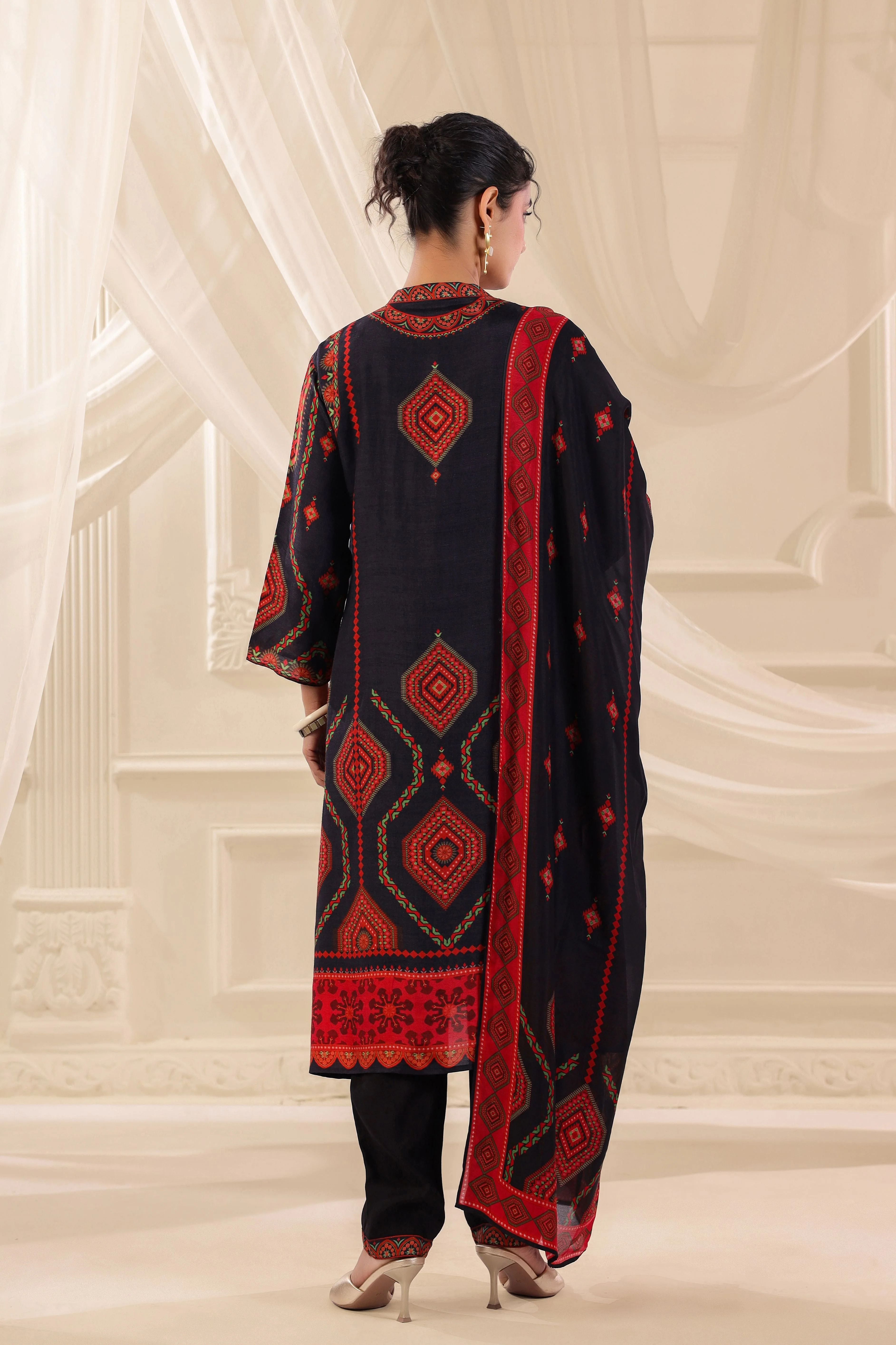 Ink Blue Printed Dola Silk Pant Set - Image 5