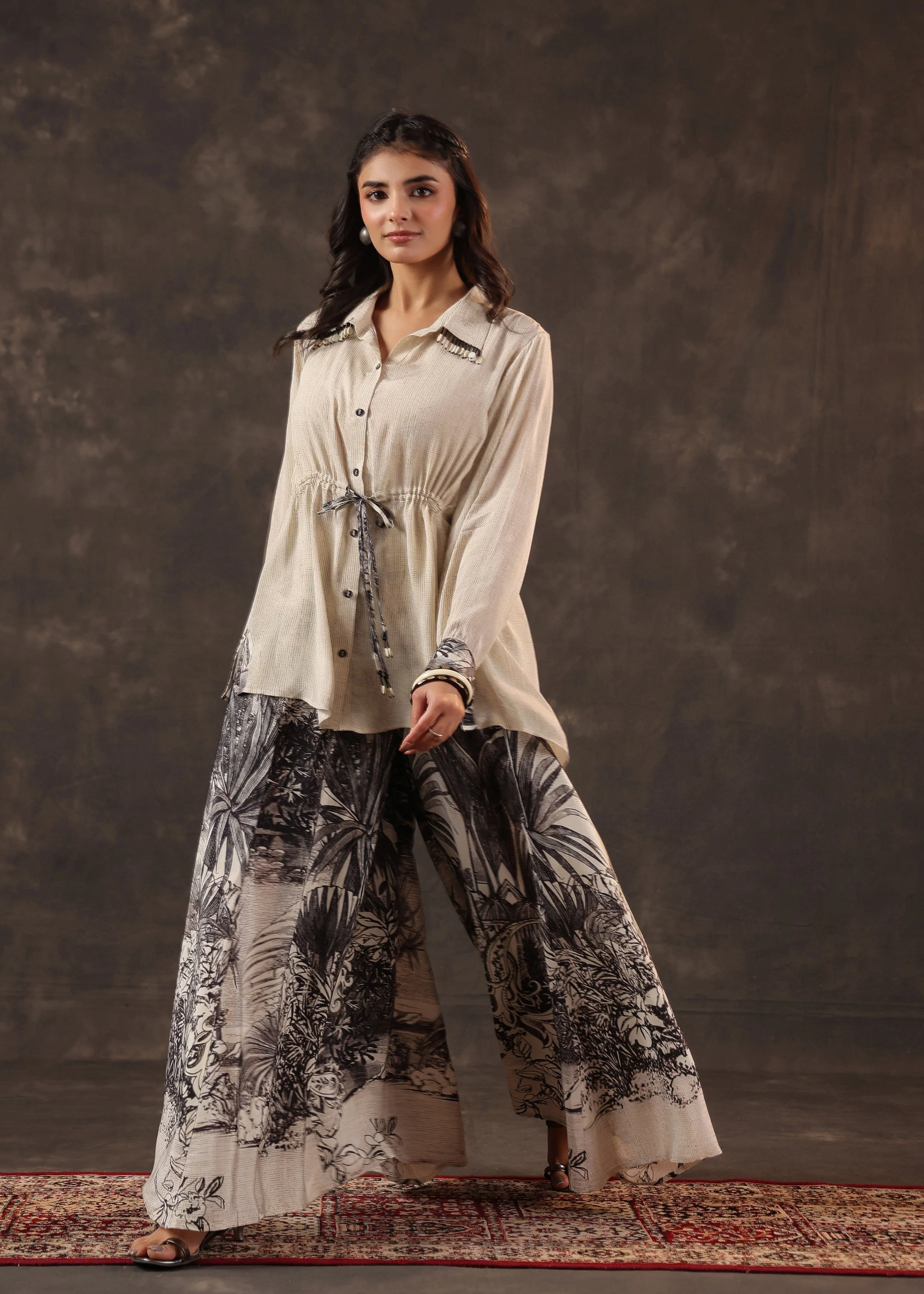 Ivory Onyx Printed Crepe Silk Co-Ord Set - Image 3
