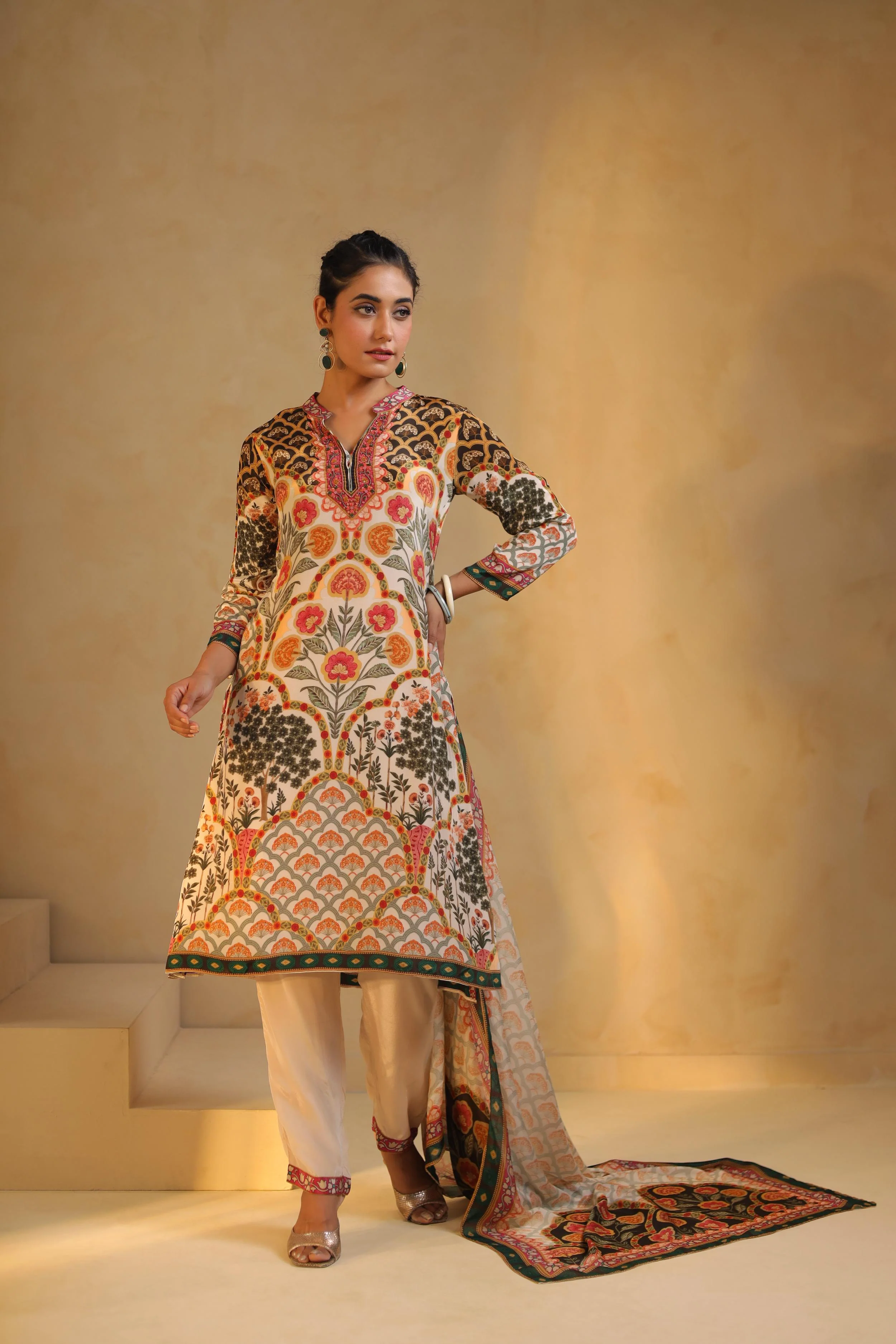Ivory Printed Viscose Crepe Silk Pant Set - Image 5