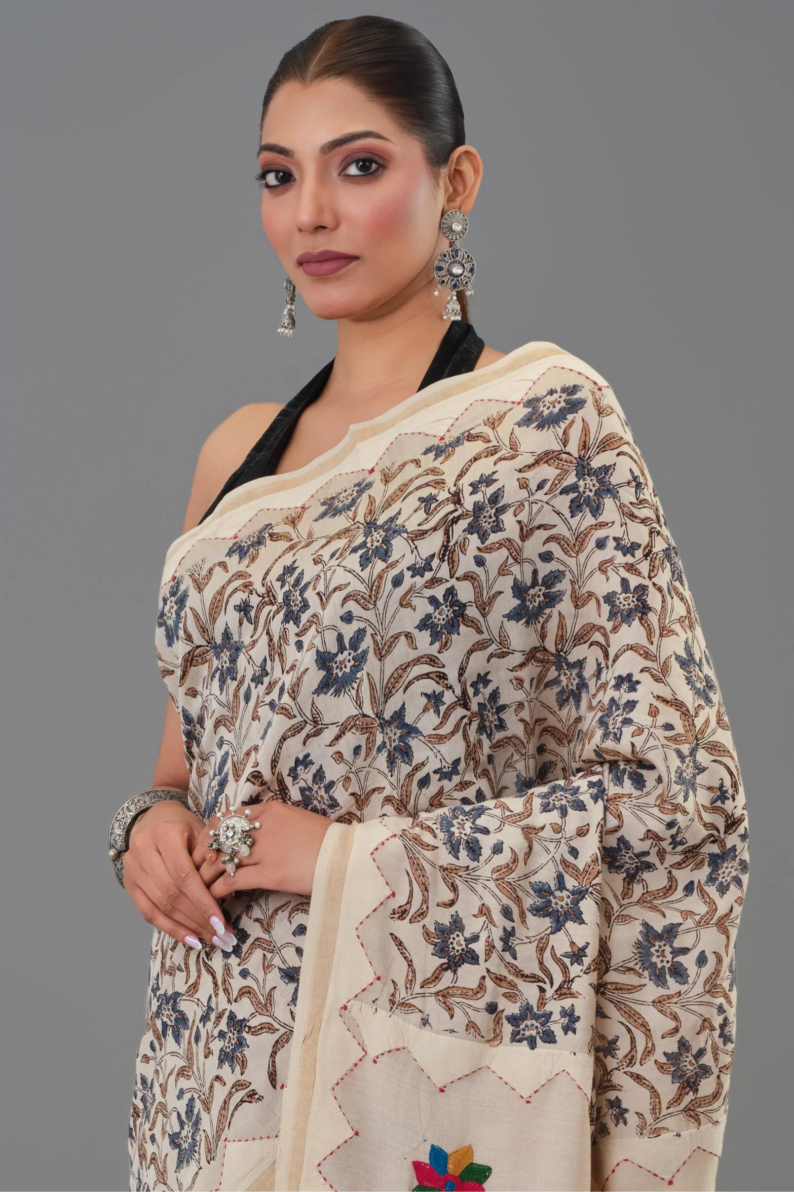 Beige Kantha Handwork Chanderi Silk Saree - Image 4