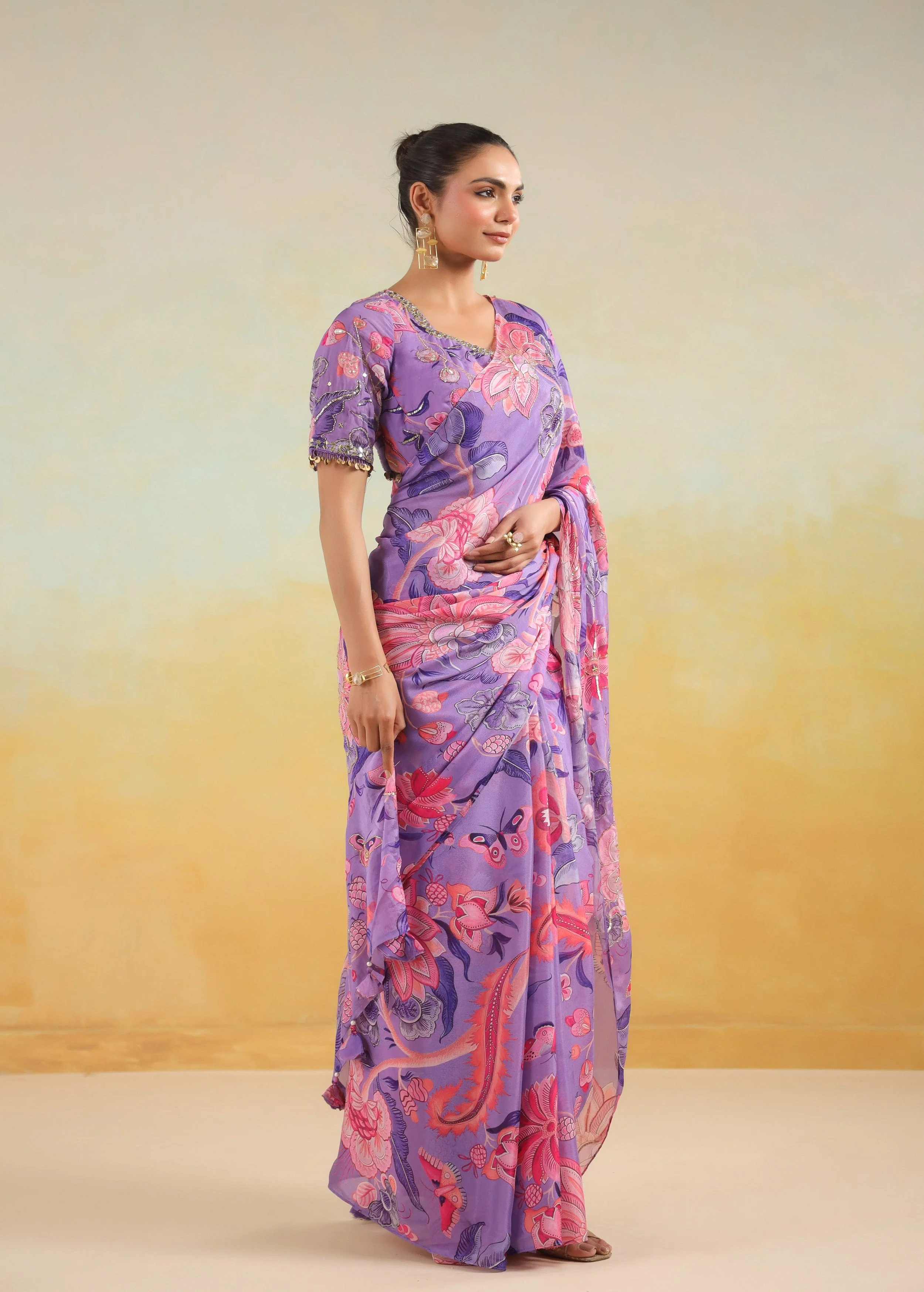 Lavender Printed Chinon Silk Saree - Image 4