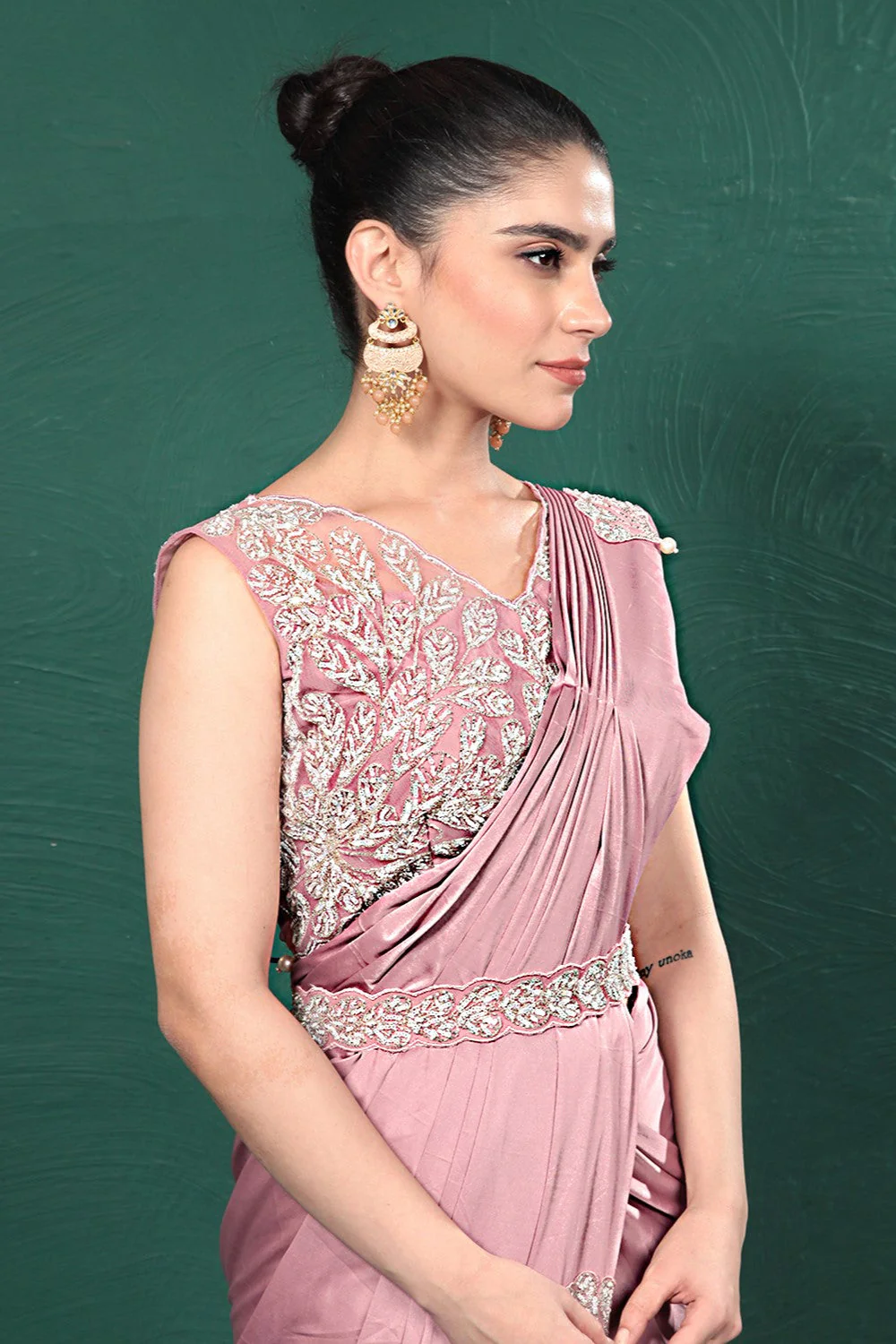 Light Pink Embellished Spandex Saree - Image 7