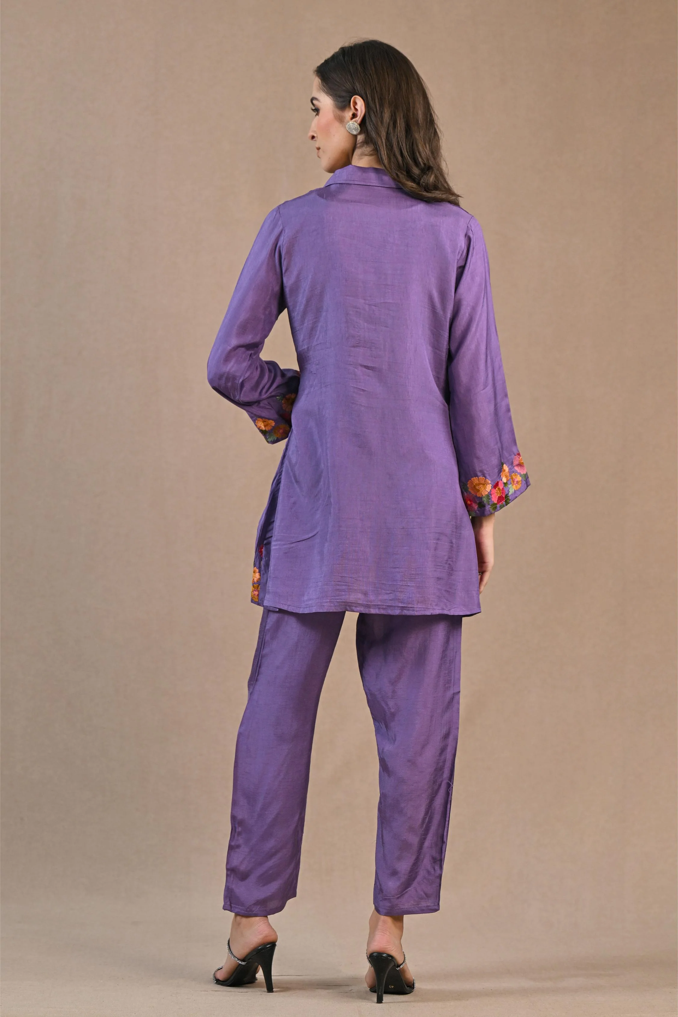 Light Purple Embroidered Raw Silk Co-Ord Set - Image 5