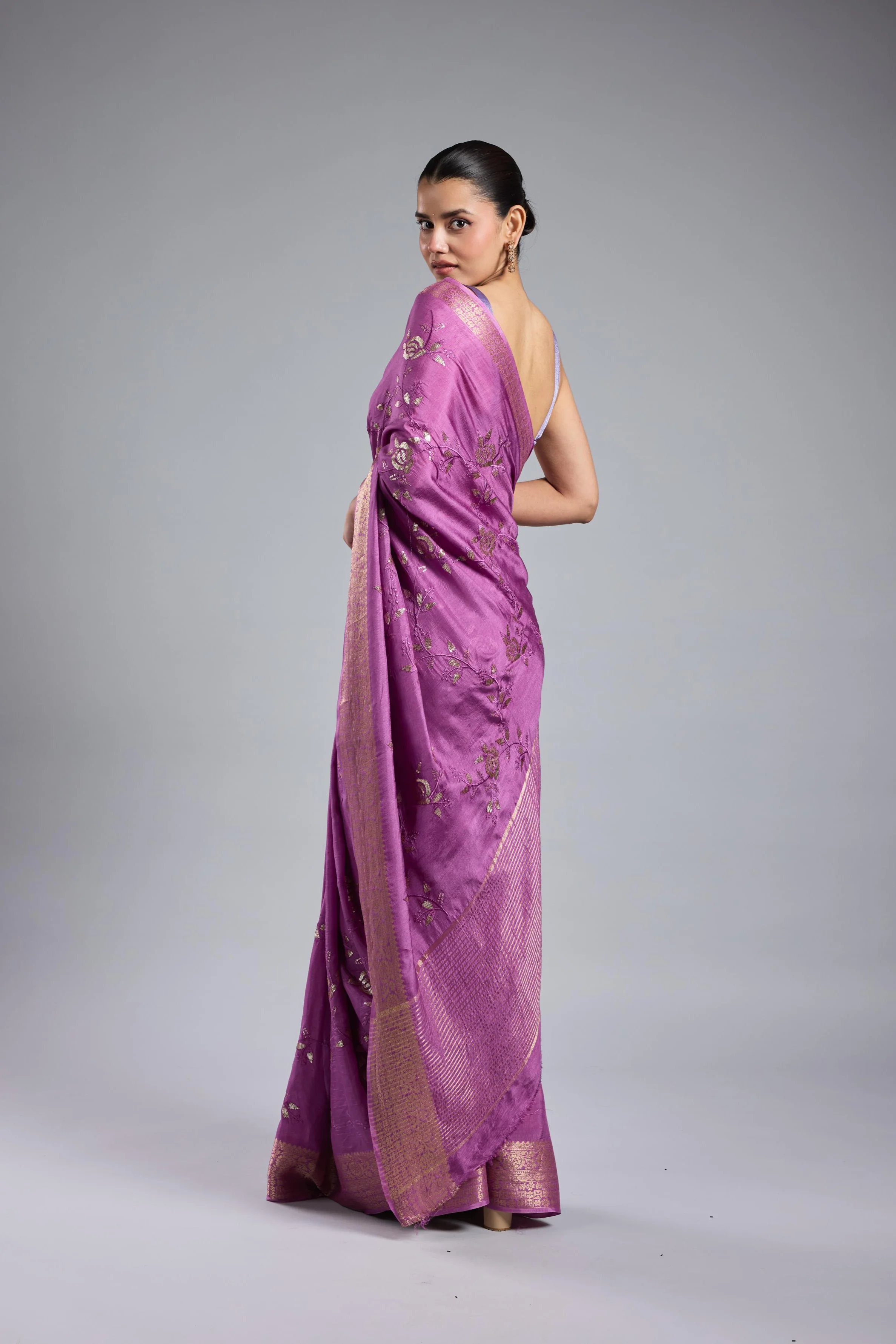 Lilac Embellished Russian Silk Saree - Image 4