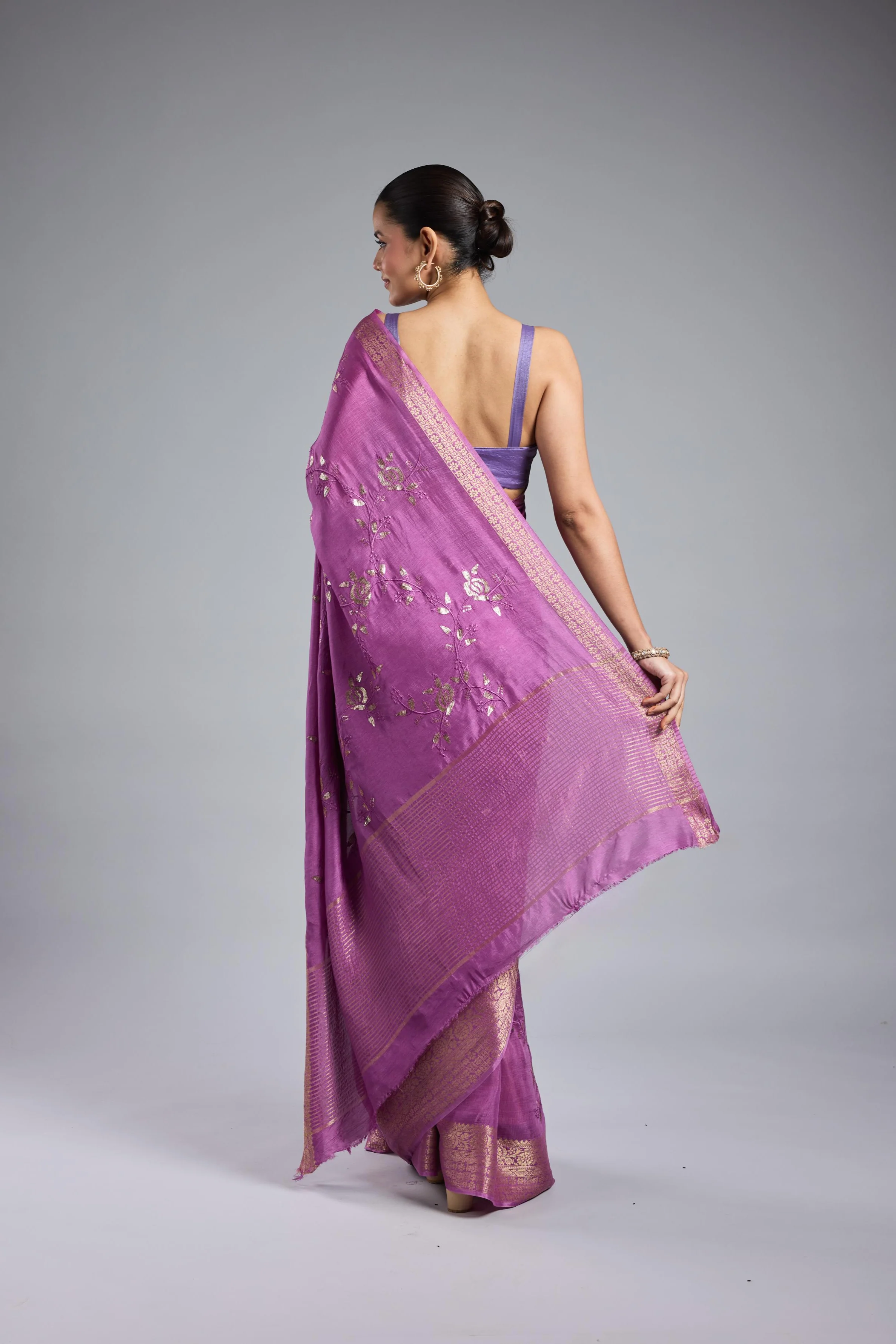 Lilac Embellished Russian Silk Saree - Image 5