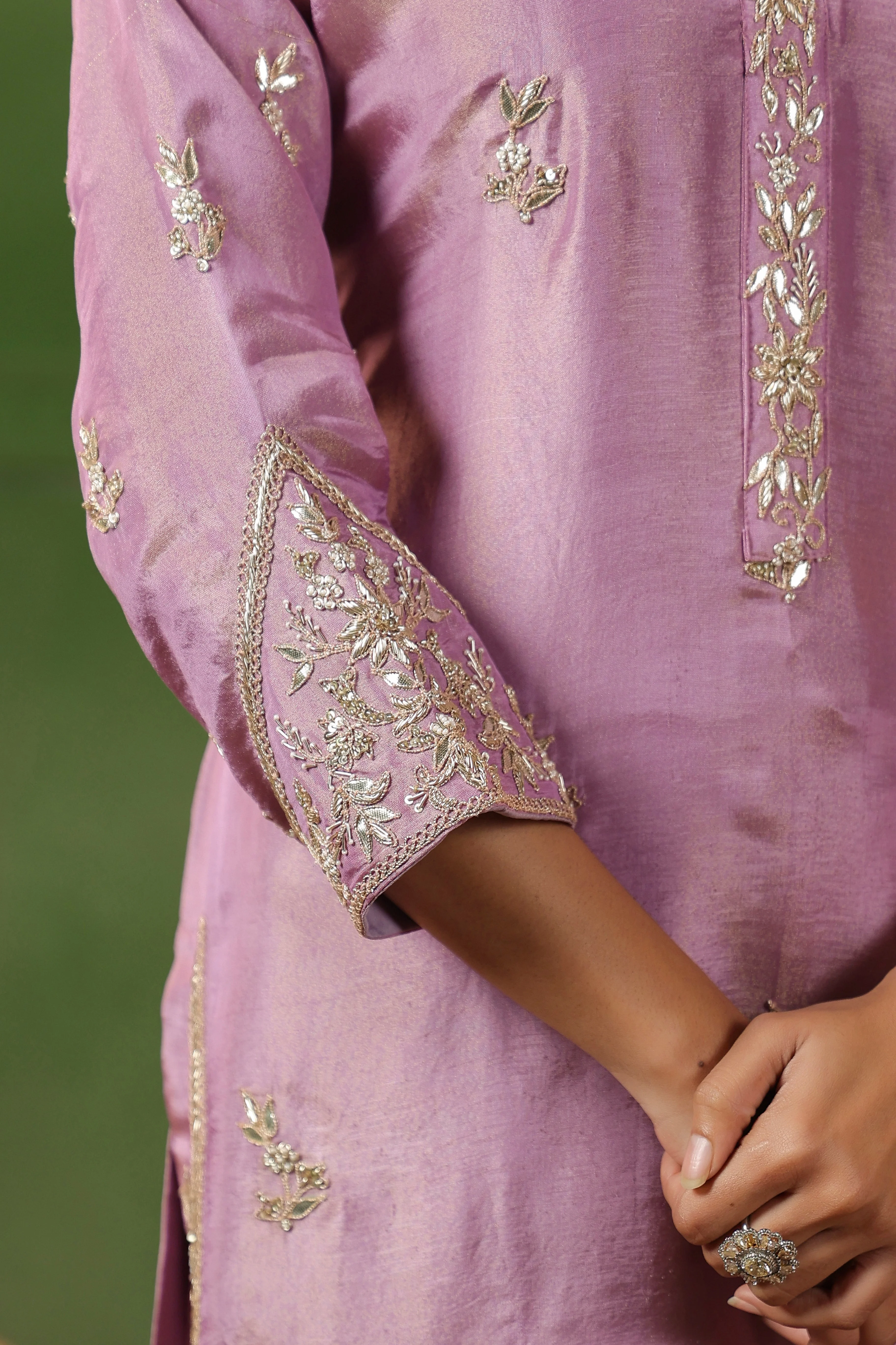 Lilac Pink Embellished Tissue Silk Kurta Set - Image 3