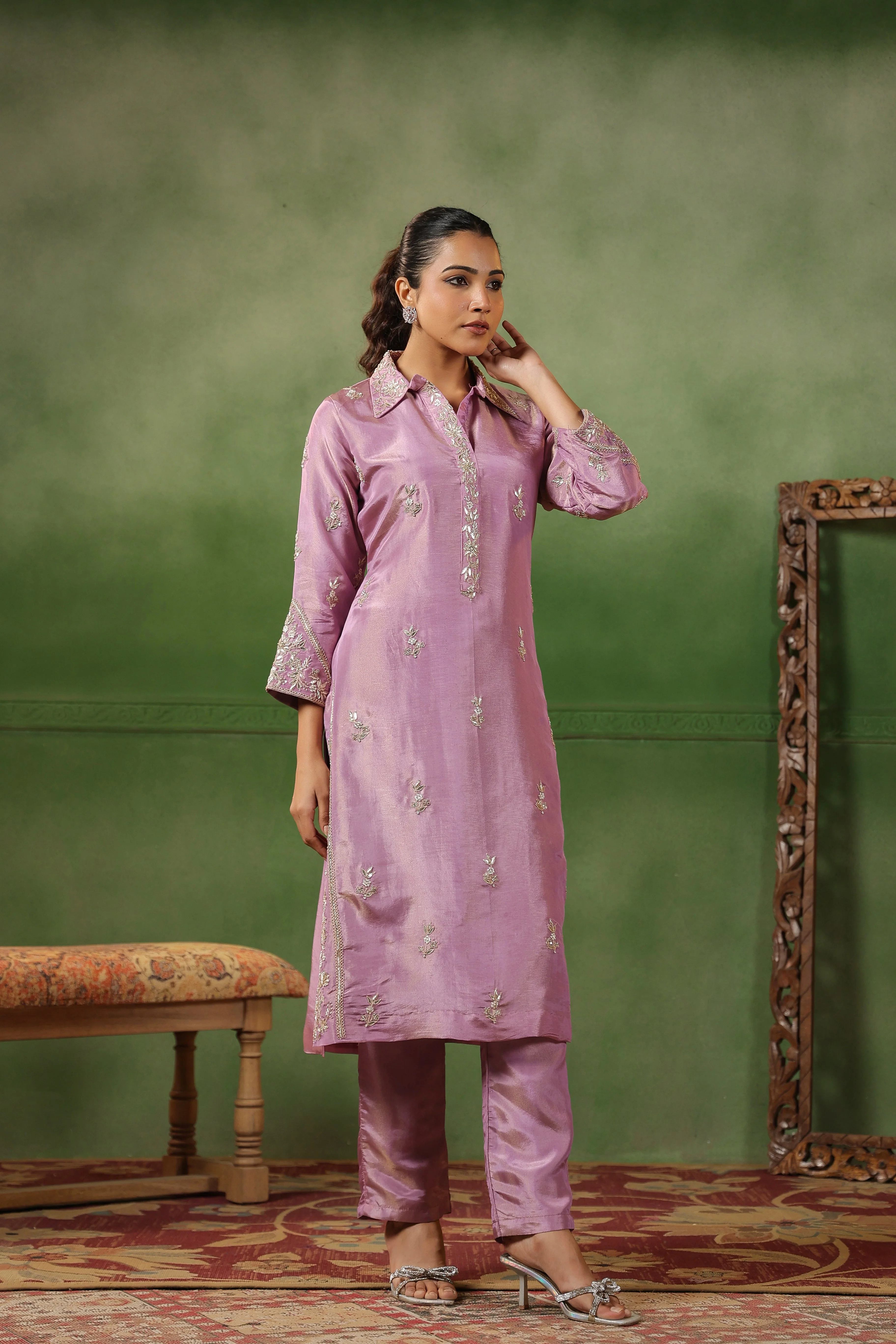 Lilac Pink Embellished Tissue Silk Kurta Set - Image 7
