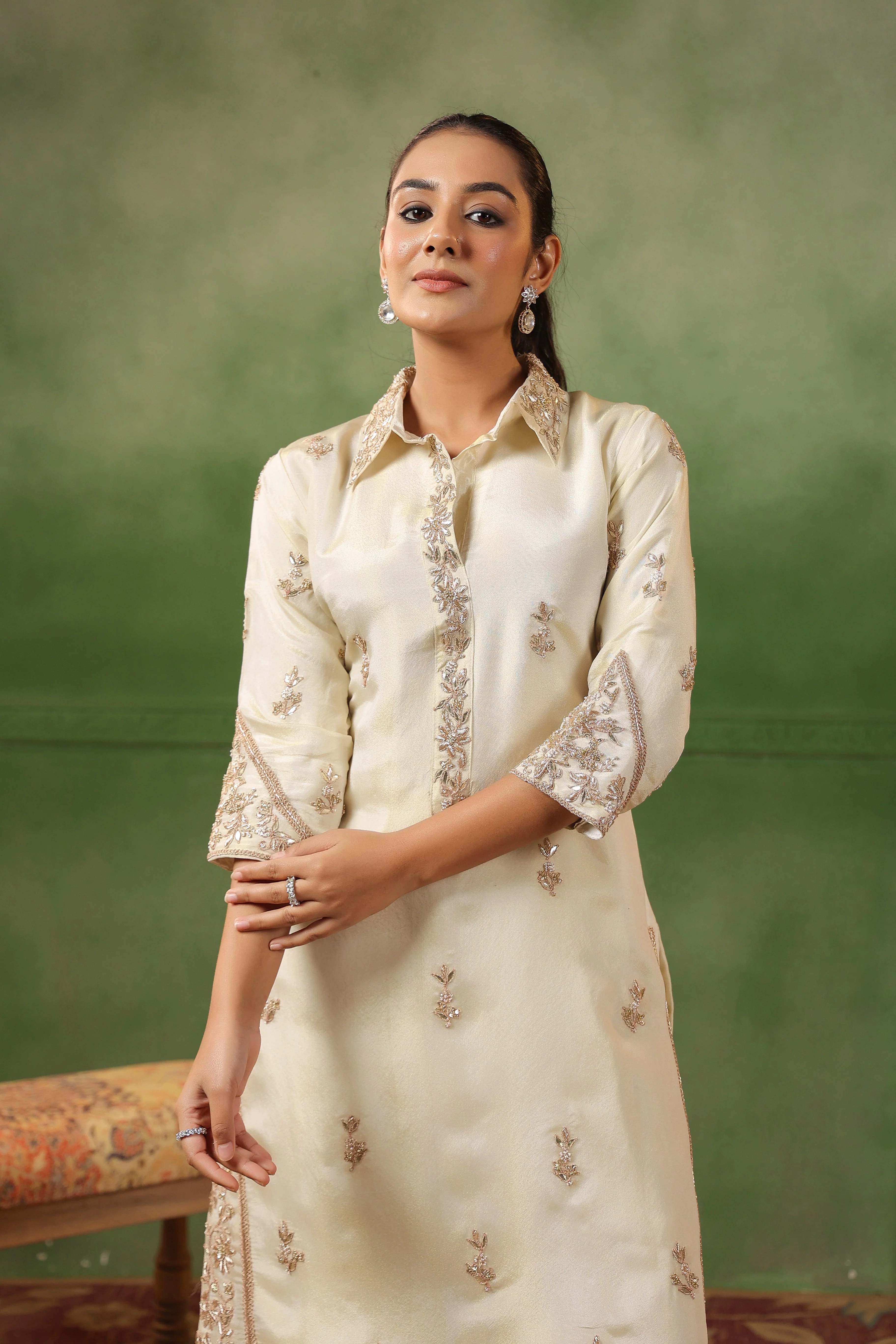 Off-White Embellished Tissue Silk Kurta Set - Image 4