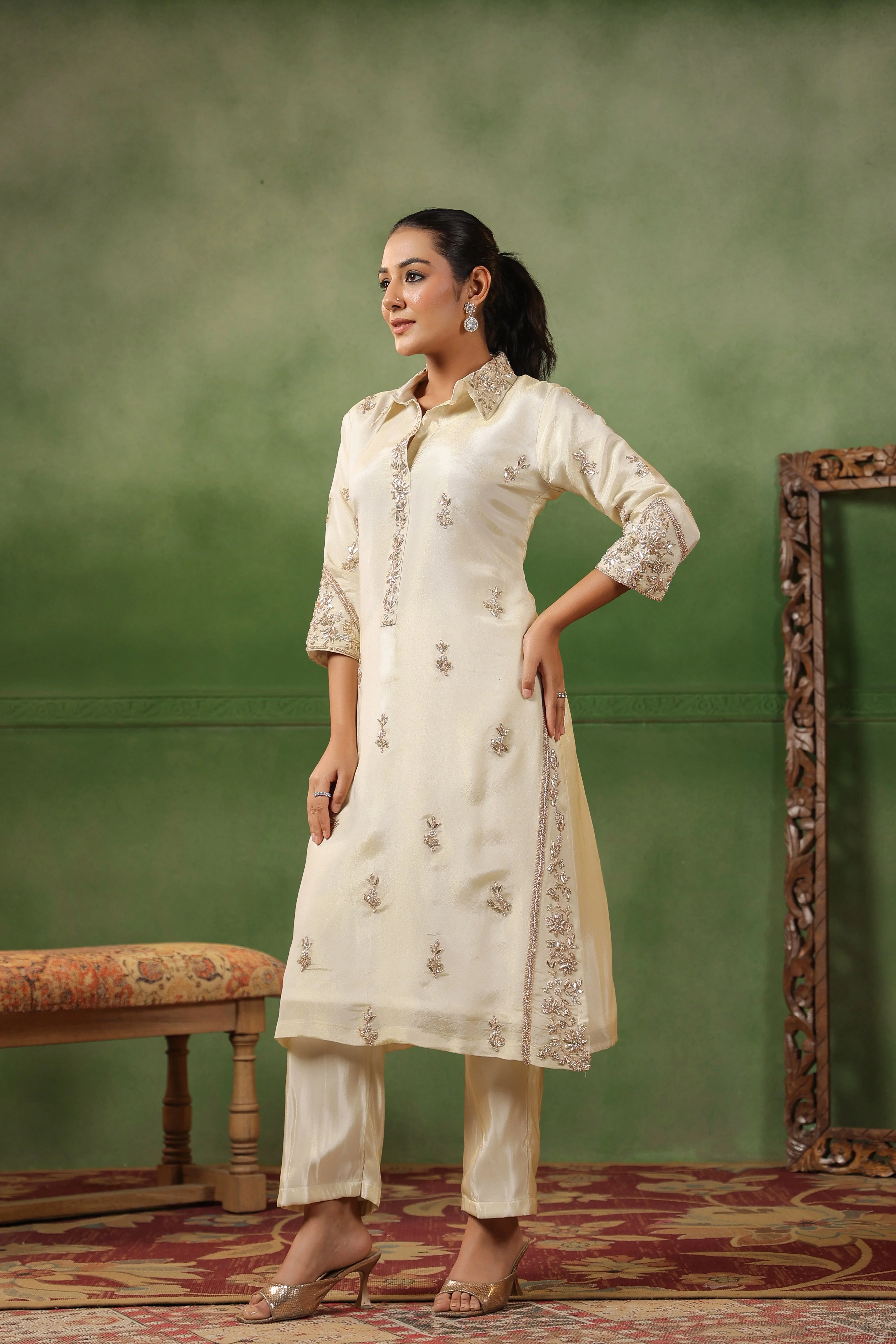 Off-White Embellished Tissue Silk Kurta Set - Image 5