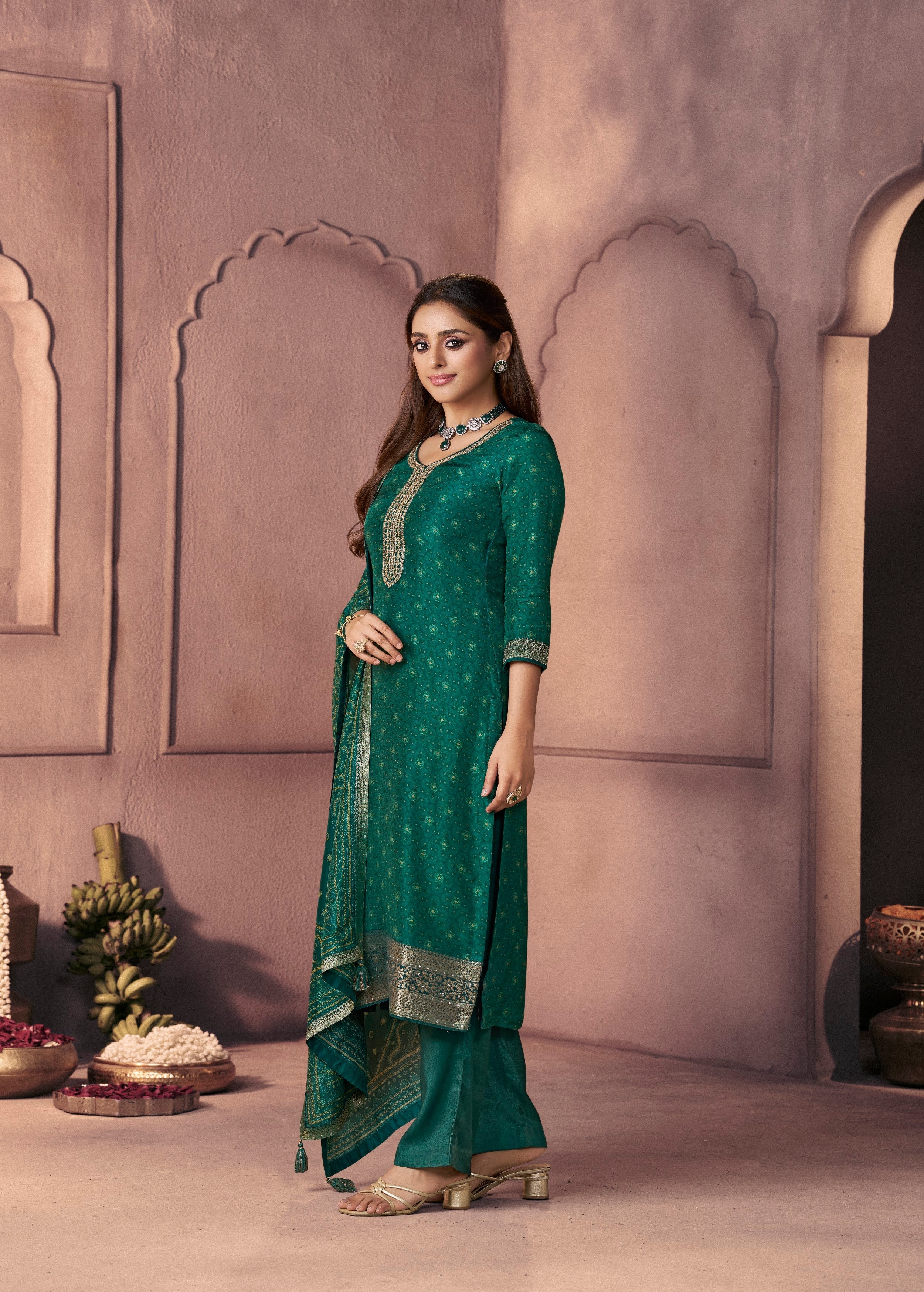 Leaf Green Printed Dola Silk Pant Set - Image 3