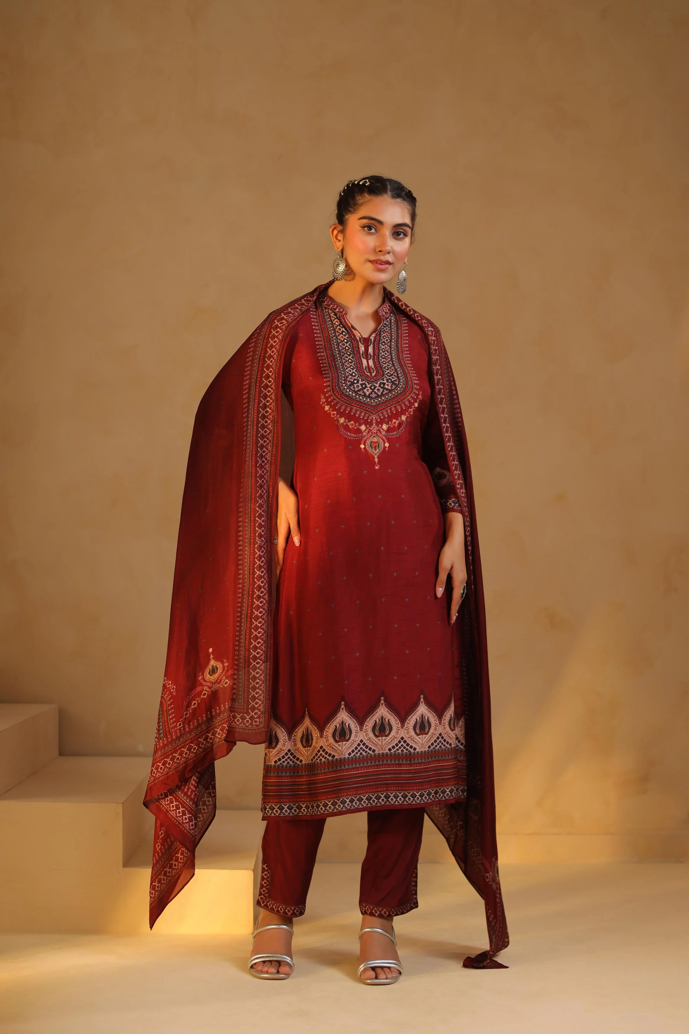Maroon Printed Dola Silk Pant Set - Image 4