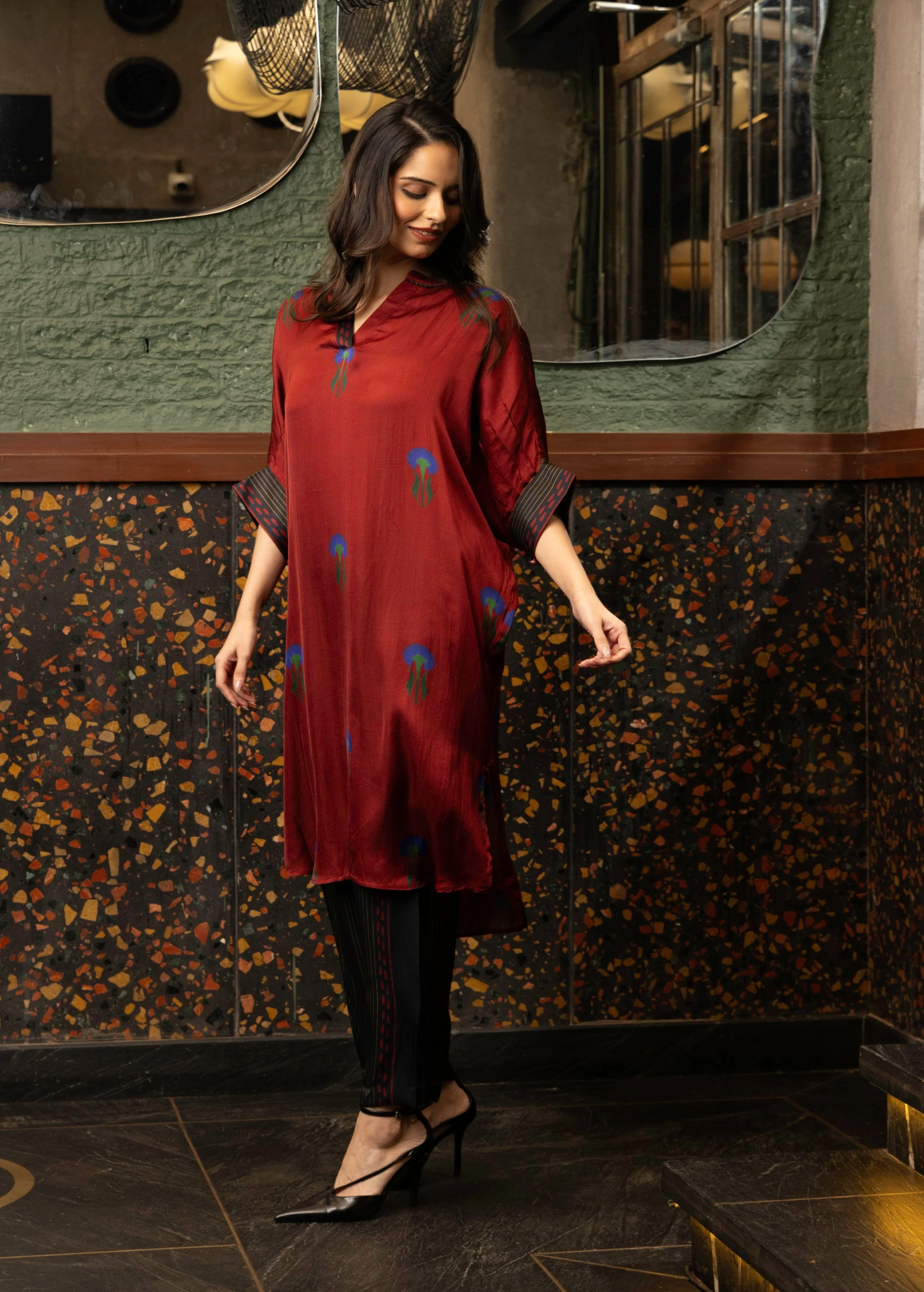 Maroon Botnical Printed Satin Silk Kurta Set - Image 3