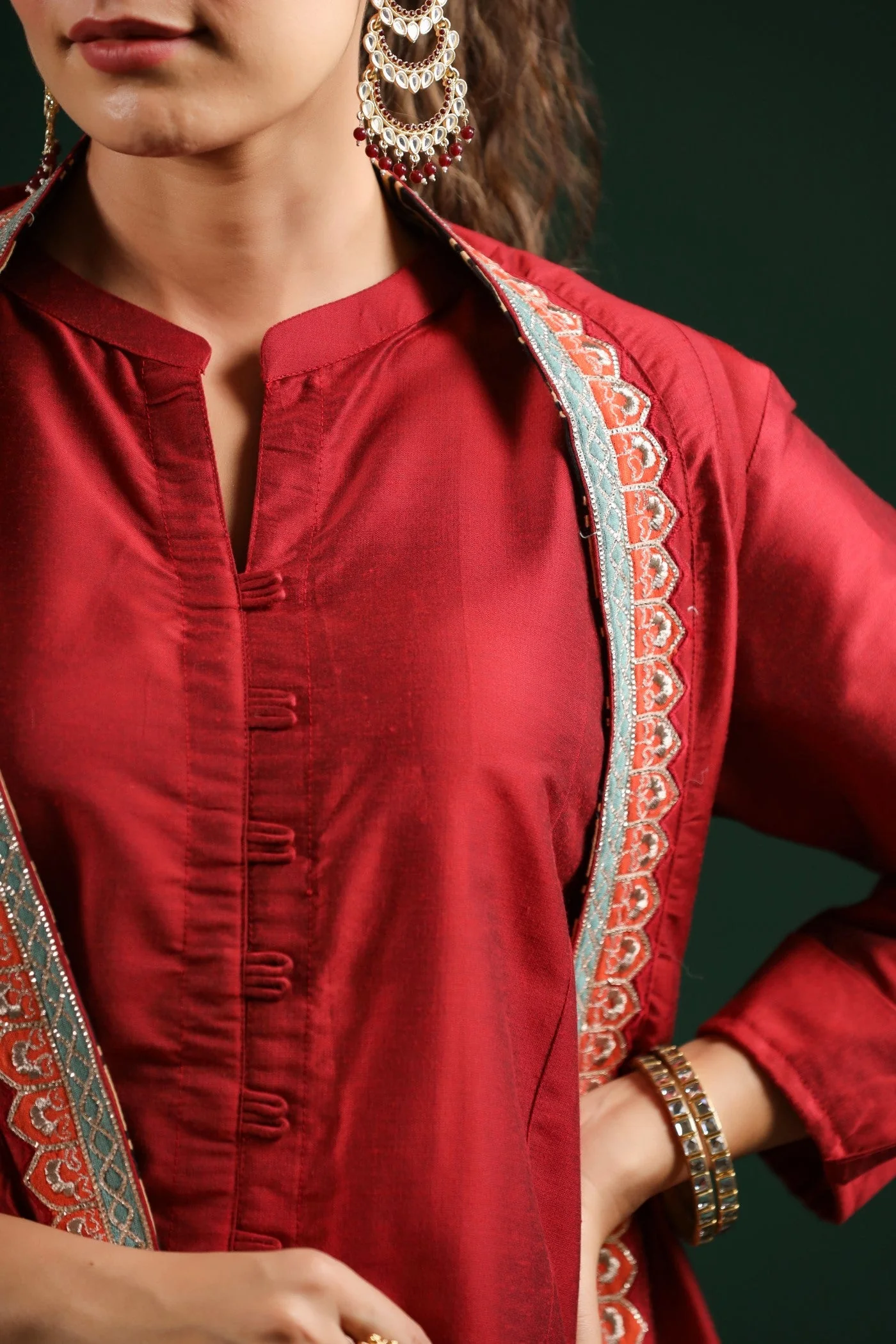 Maroon Ethnical Embroidered Dola Silk Cape Set - Image 5