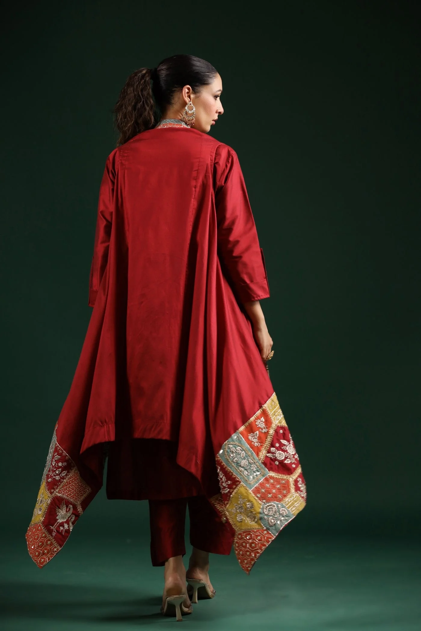 Maroon Ethnical Embroidered Dola Silk Cape Set - Image 6