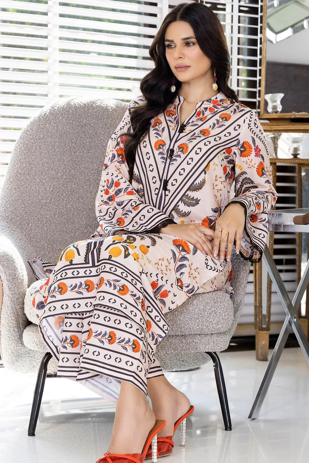 Misty Rose Printed Kurta Palazzo Set - Image 2