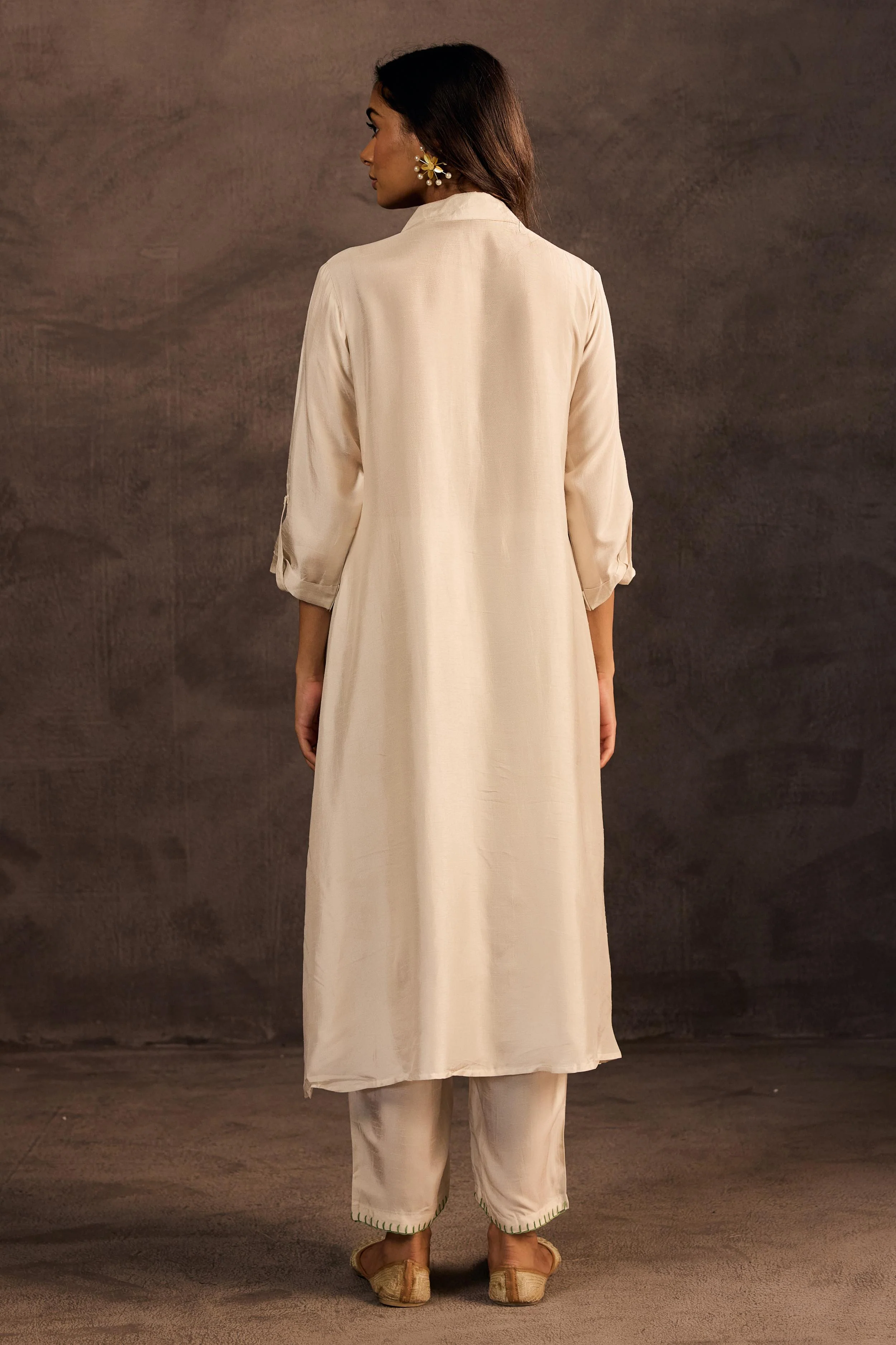 Moonlit Champagne Embellished Raw Silk Kurta Set - Image 7