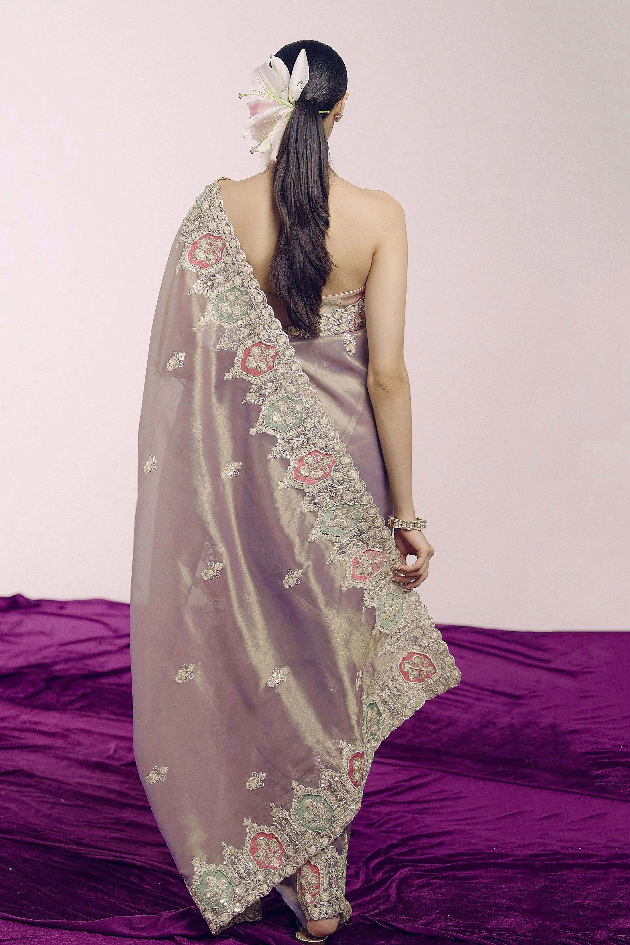 Moonlit Mauve Embellished Shimmer Tissue Silk Saree - Image 6