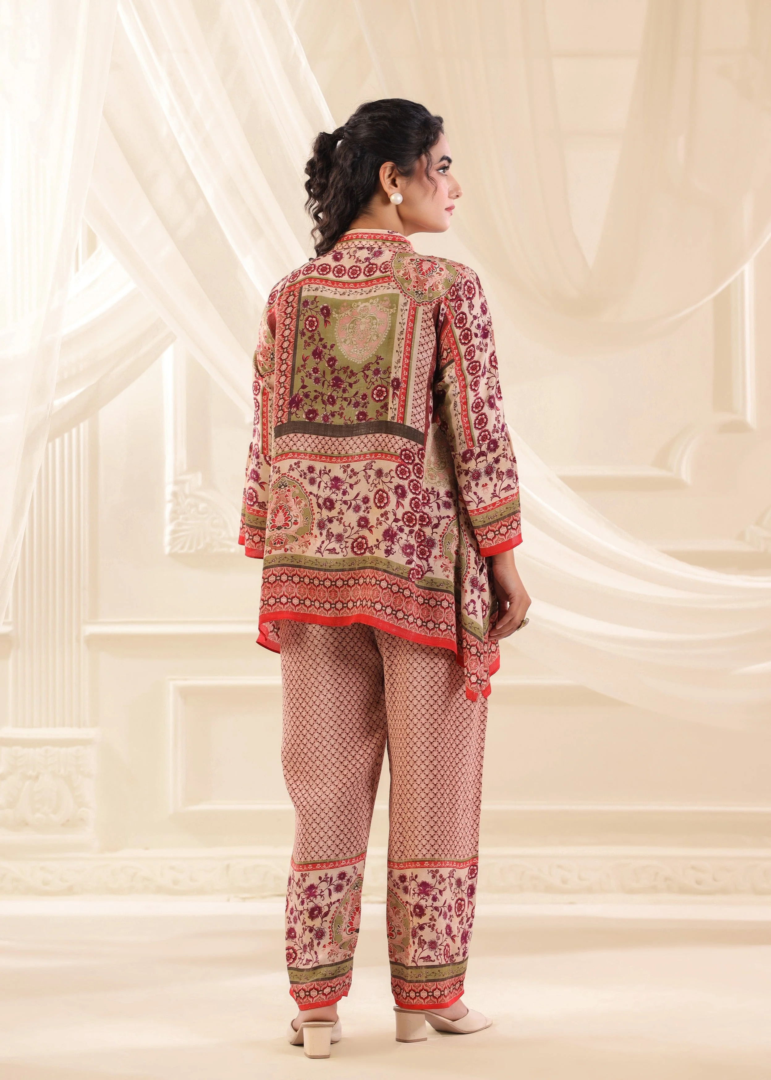 Multicolor Embellished Crepe Silk Co-Ord Set - Image 5