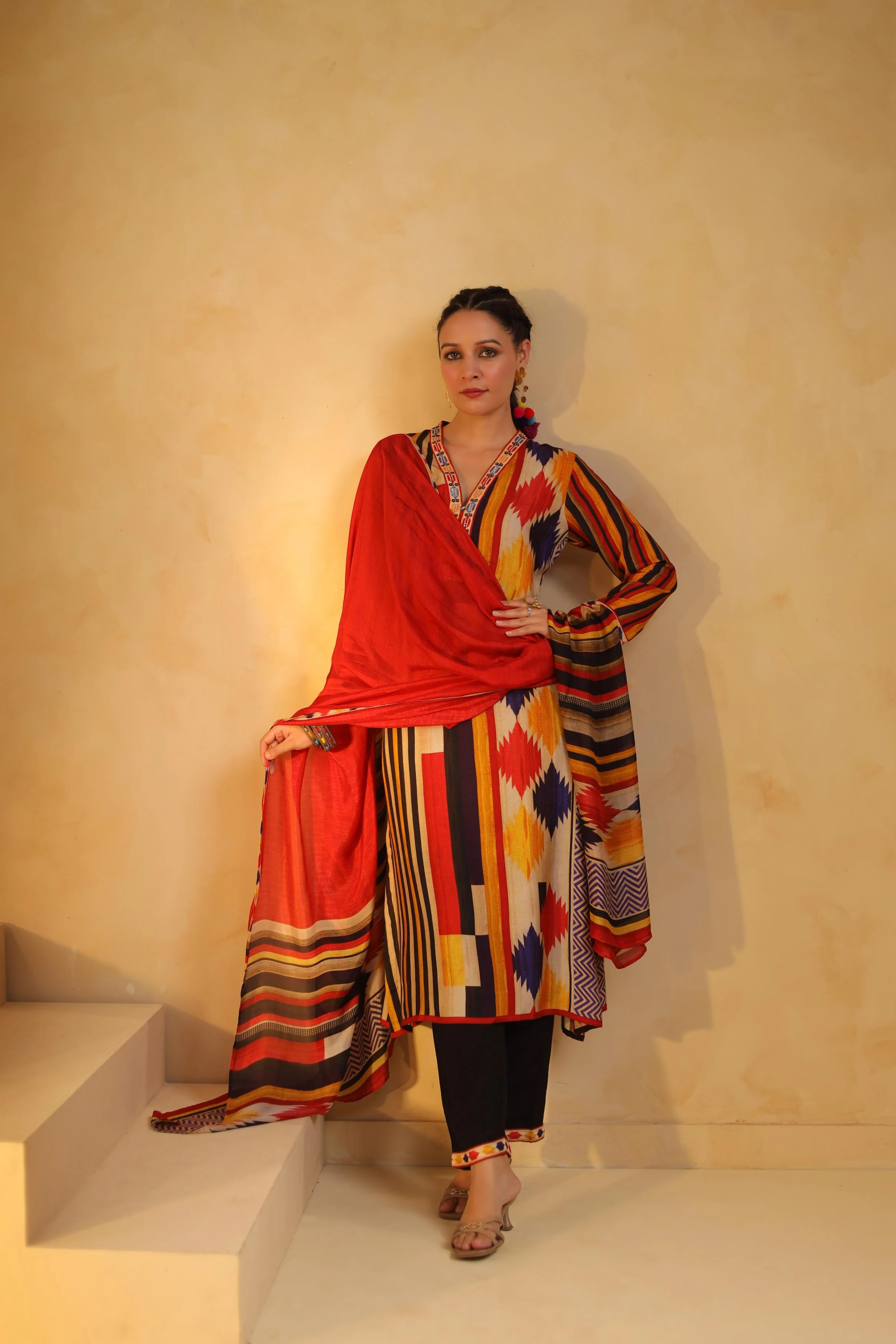 Multicolor Printed Dola Silk Pant Set - Image 4