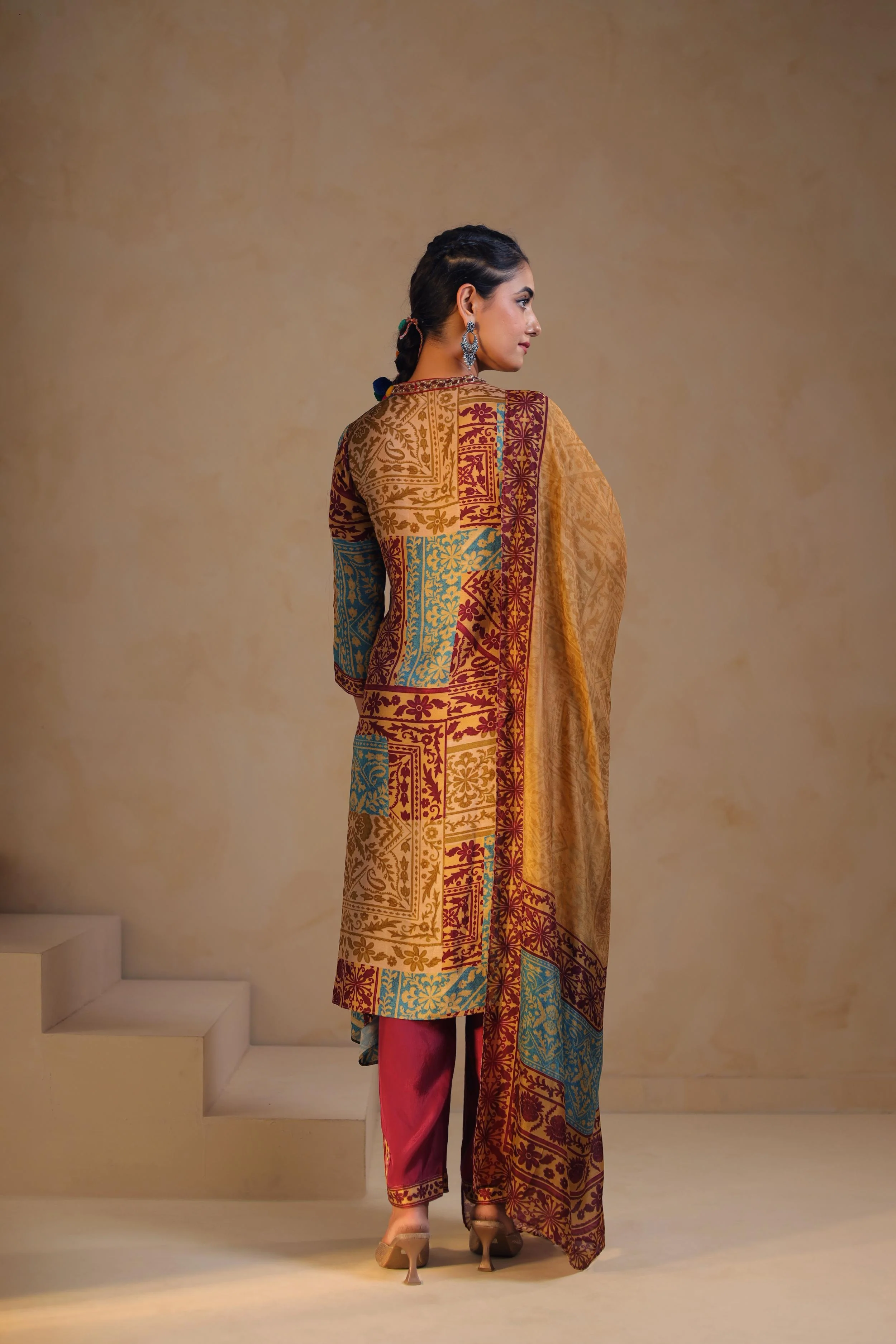 Multicolor Printed Linen Satin Pant Set - Image 5