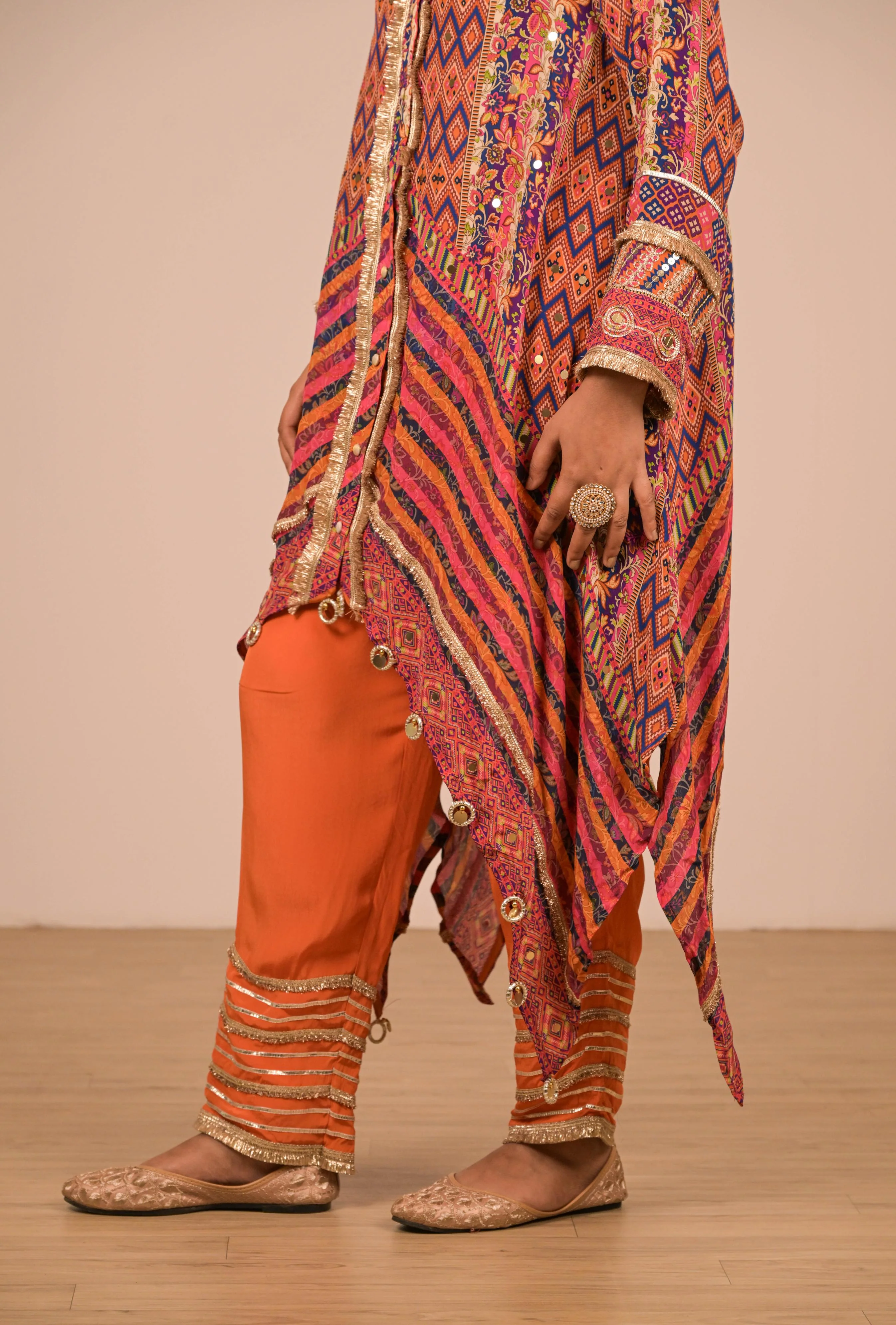 Multicolor Asymmetrical Printed Kurta Set - Image 4