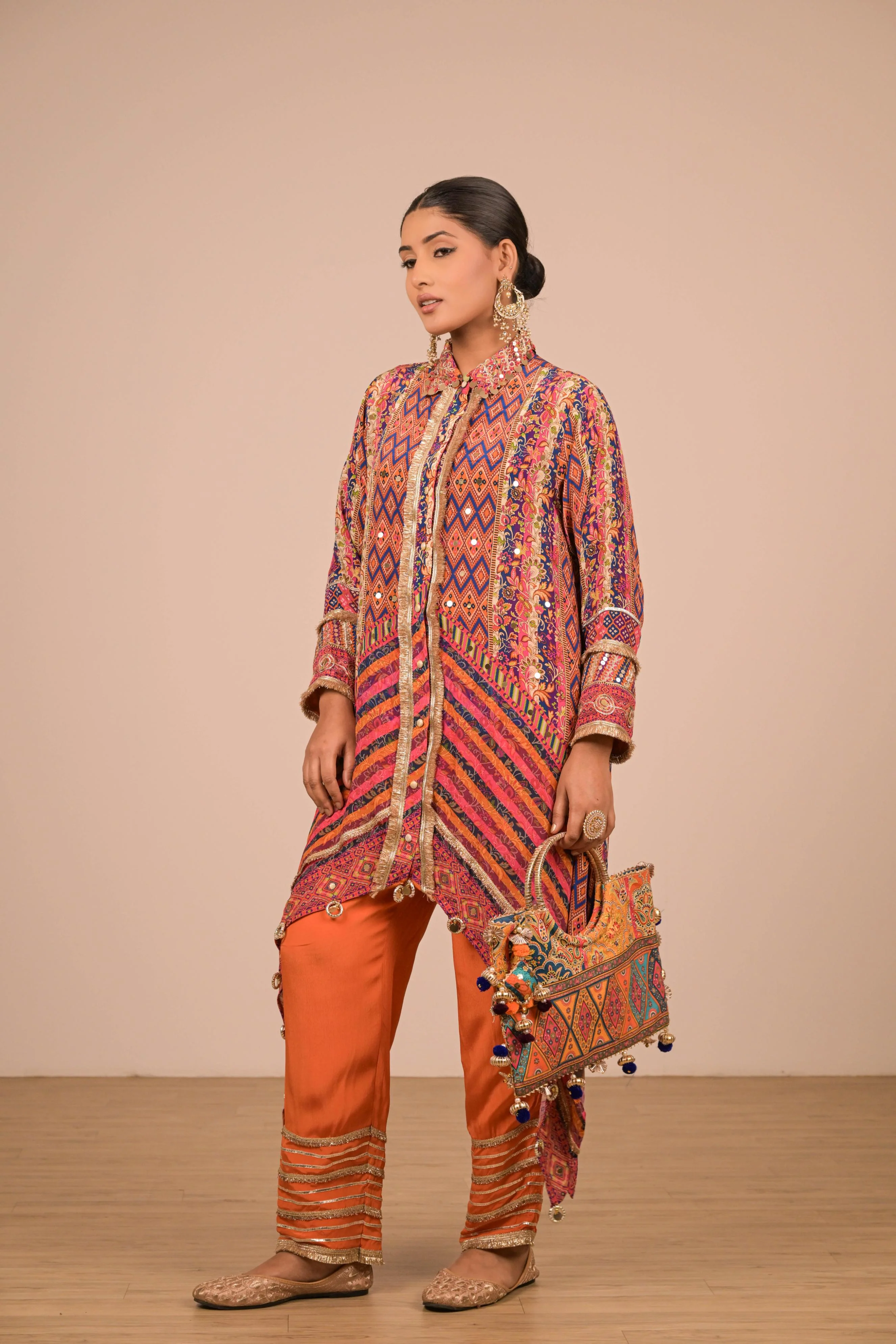 Multicolor Asymmetrical Printed Kurta Set - Image 7
